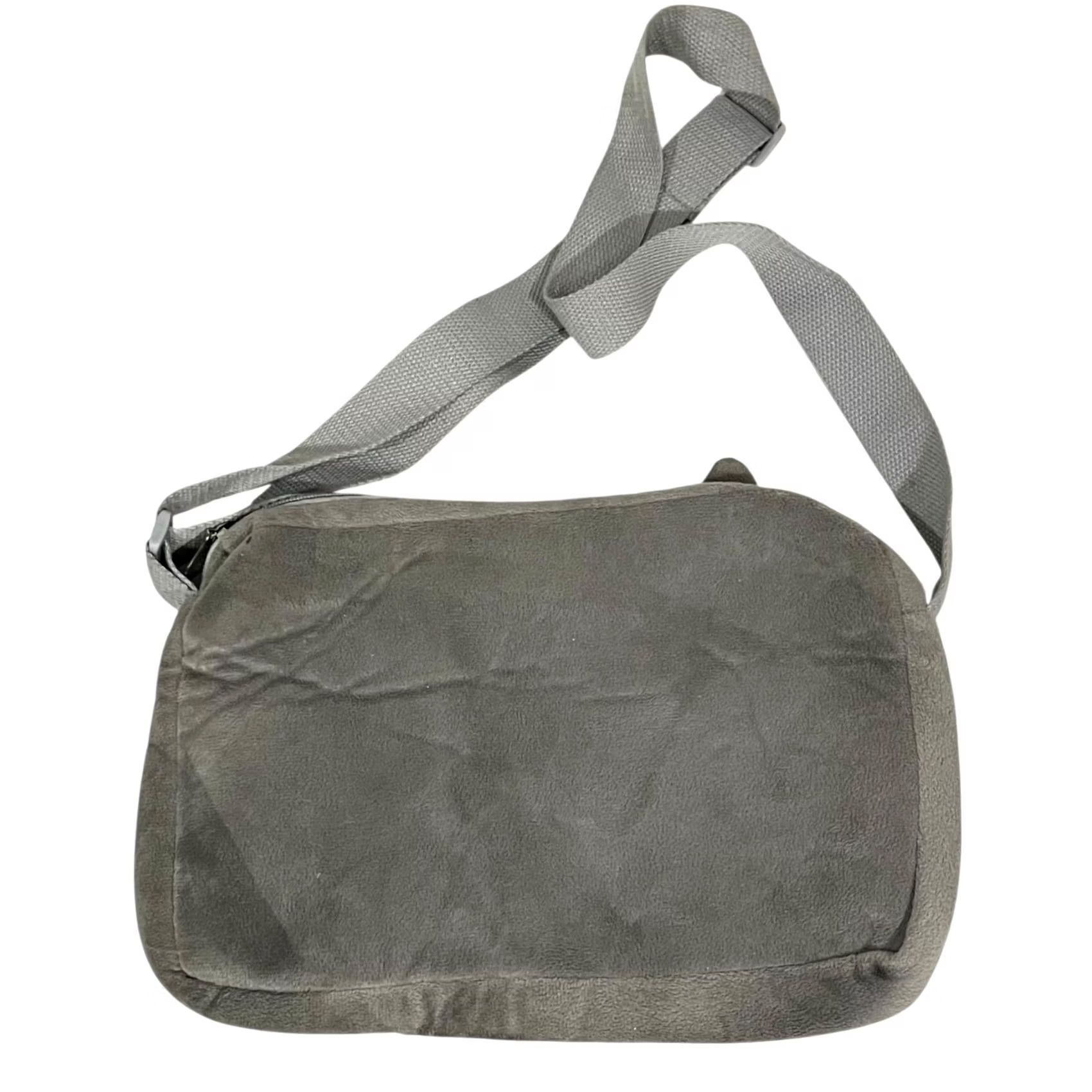 Vintage VINTAGE My Neighbor Totoro Ghibli Crossbody Plush Shoulder Bag Gray Purse Unisex Adults 11.5“ W x 7.5” H x 2” D Zip"} Size ONE SIZE - 6 Thumbnail