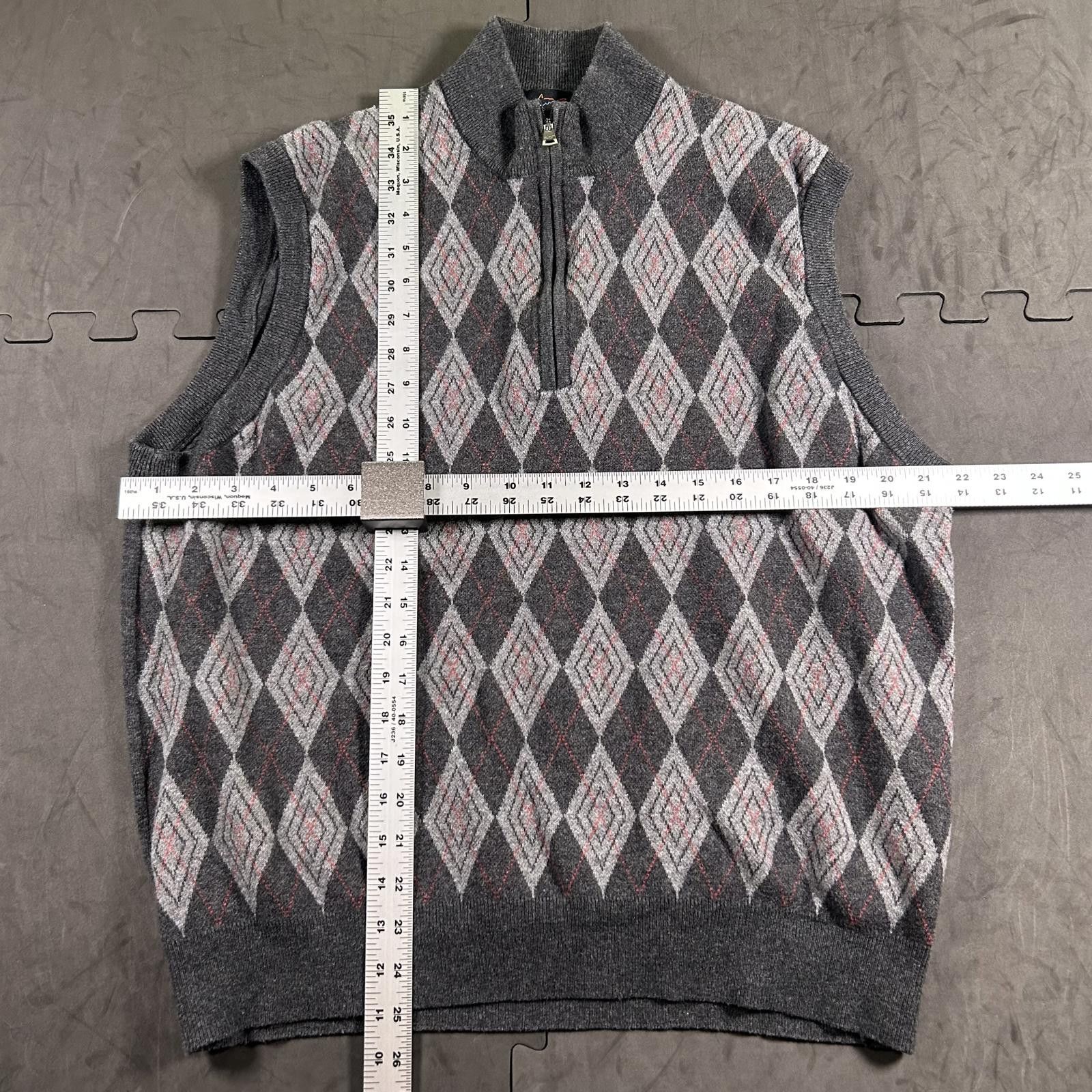 Greg Norman Greg Norman vintage Men's Sleeveless Argyle Sweater Vest Size US L / EU 52-54 / 3 - 2 Thumbnail