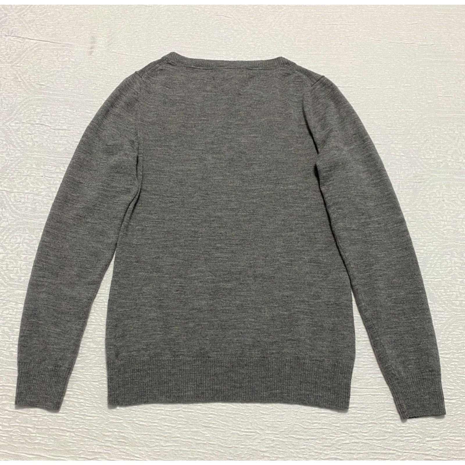 Banana Republic Banana Republic Sweater Pullover Mens Size M Gray V Neck Merino Wool Blend Knit Lightweight Business Casual Formal Party/Cocktail Size US M / EU 48-50 / 2 - 2 Thumbnail