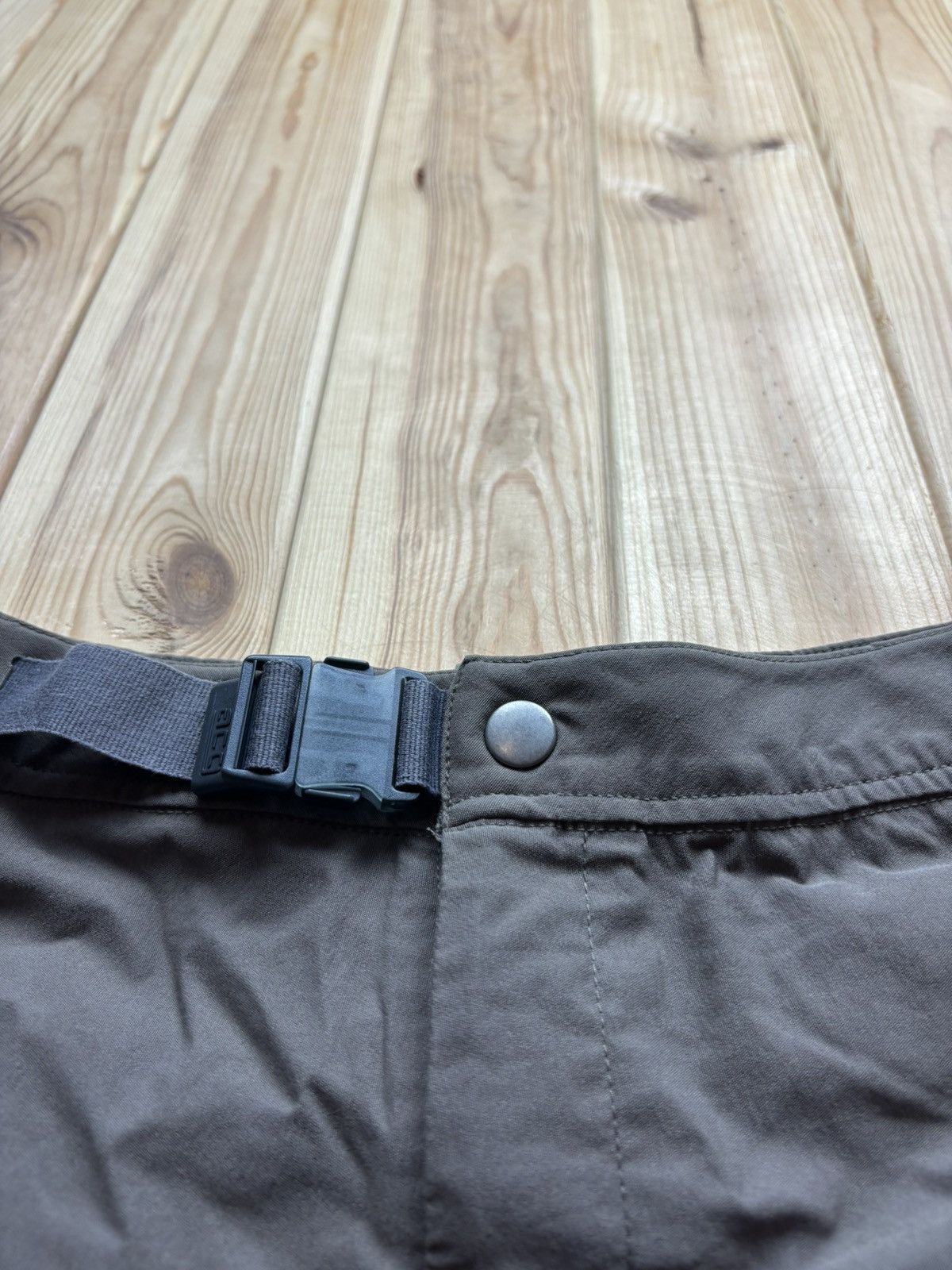 Nike ACG Trekking outdoor VINTAGE shorts Nike ACG with a large logo Size US 30 / EU 46 - 4 Thumbnail
