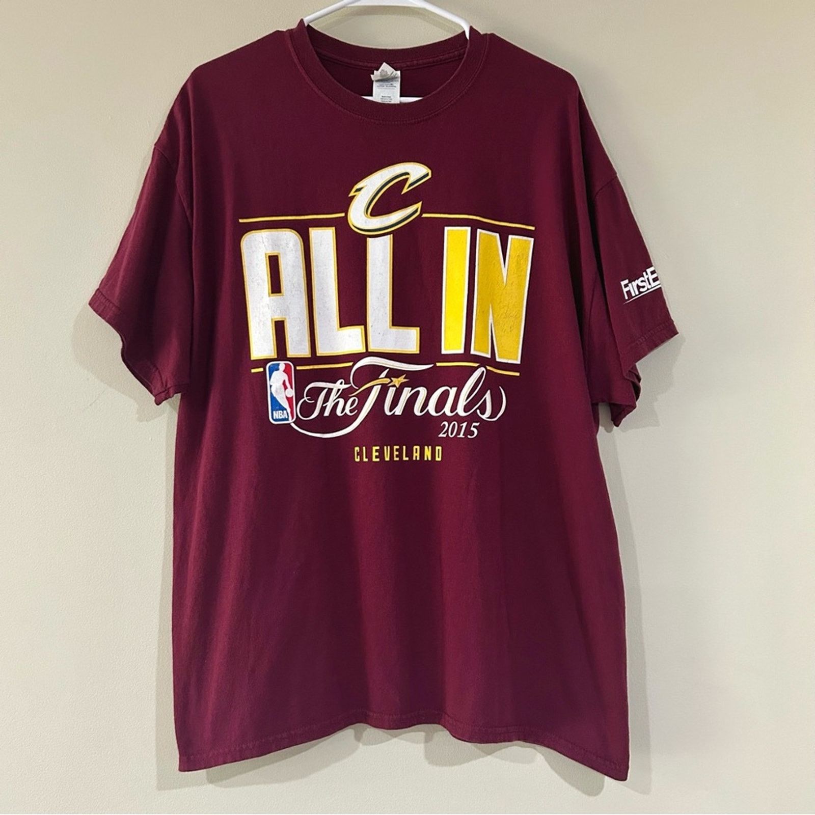 Gildan 2015 Cleveland Cavaliers All In NBA Finals Shirt Size US XL / EU 56 / 4 - 1 Thumbnail