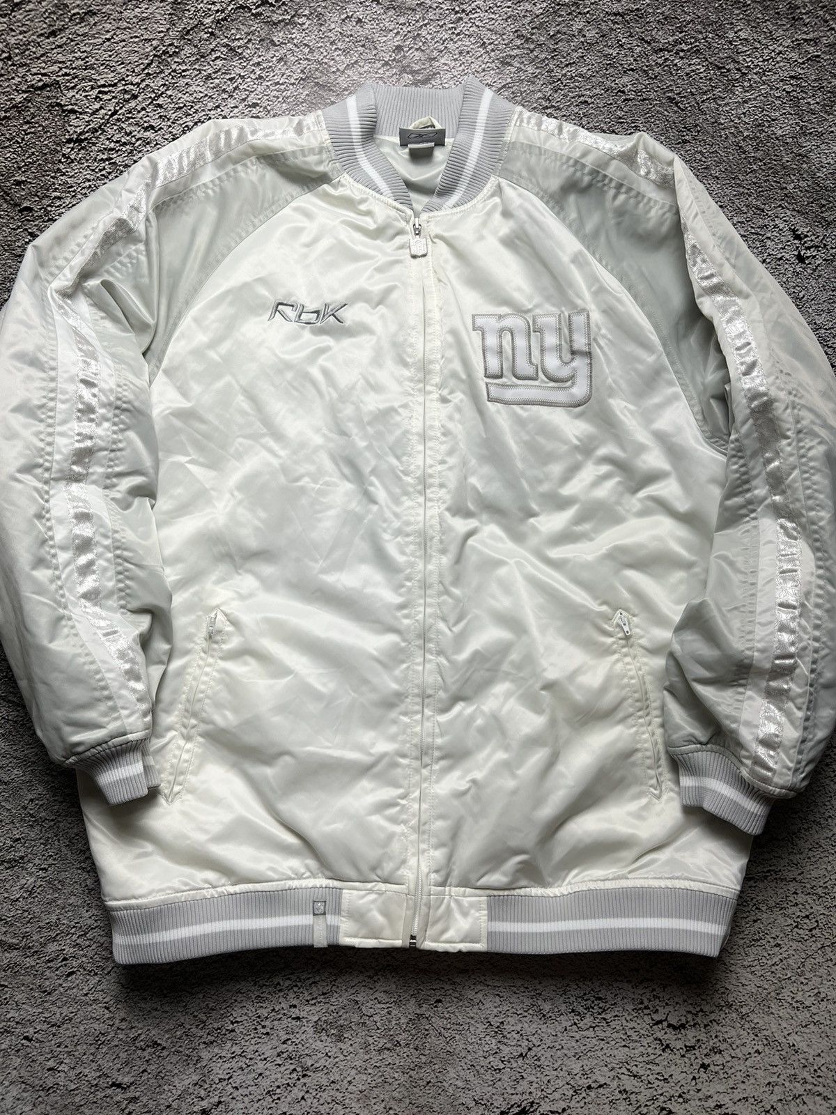 Early 00’s New York Giants NFL reebok Y2K bomber jacket