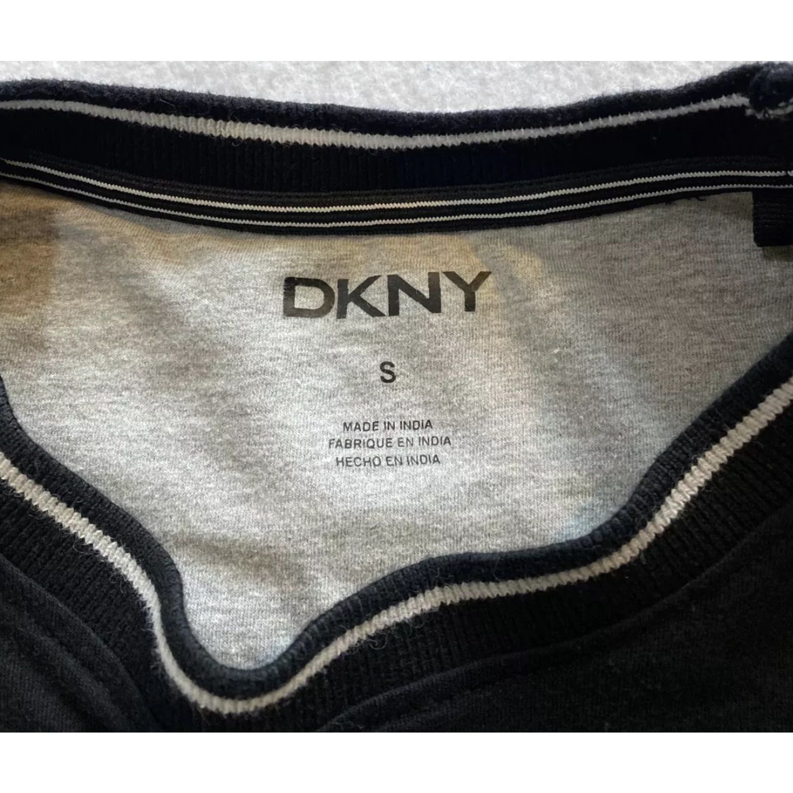 DKNY DKNY New York T Shirt Men Size S Black Classic Logo Crew Neck Shirt Mens Size US S / EU 44-46 / 1 - 3 Thumbnail