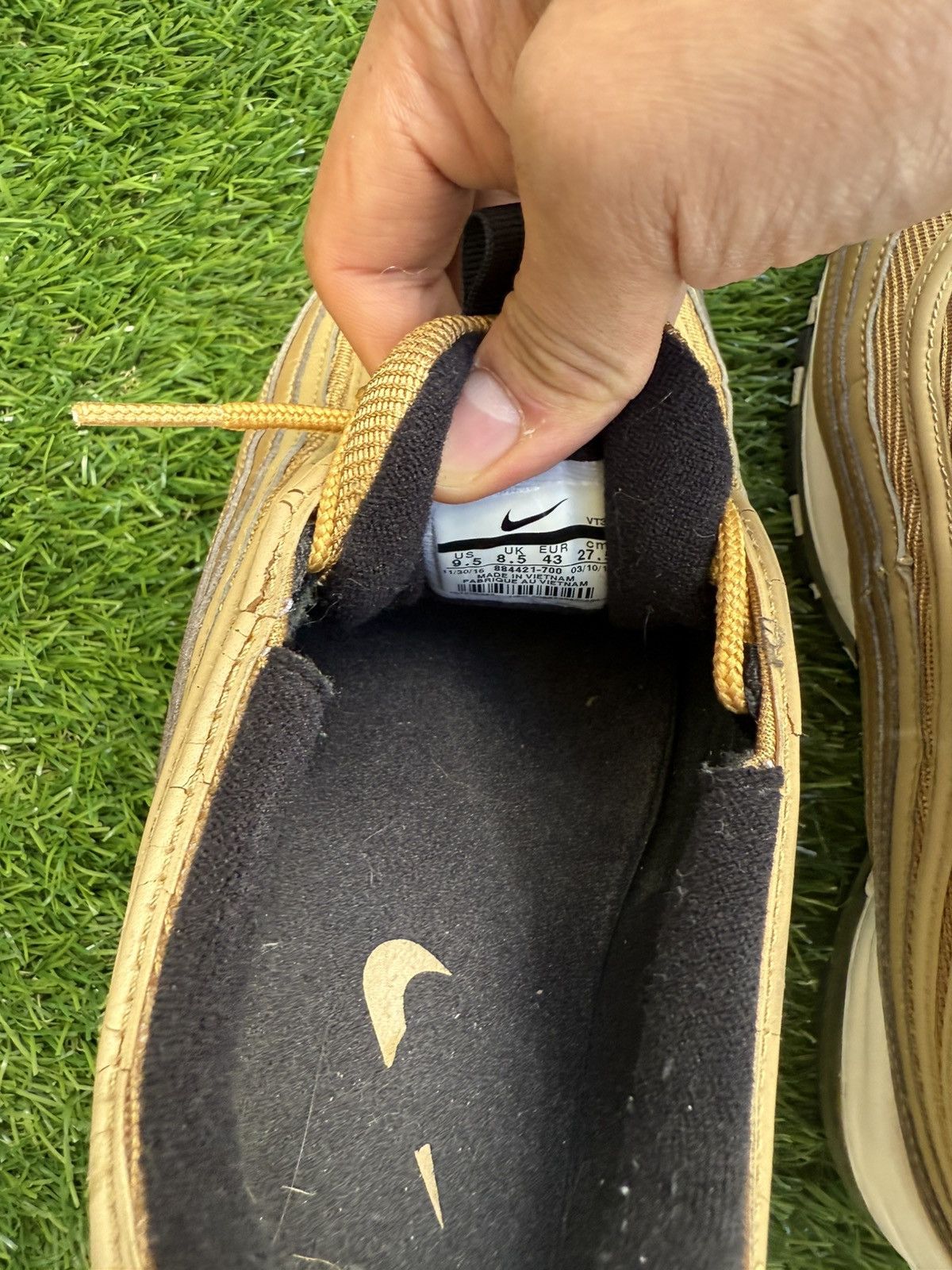 Nike Nike Airmax 97 Gold size 9.5 Size US 9.5 / EU 42-43 - 7 Thumbnail