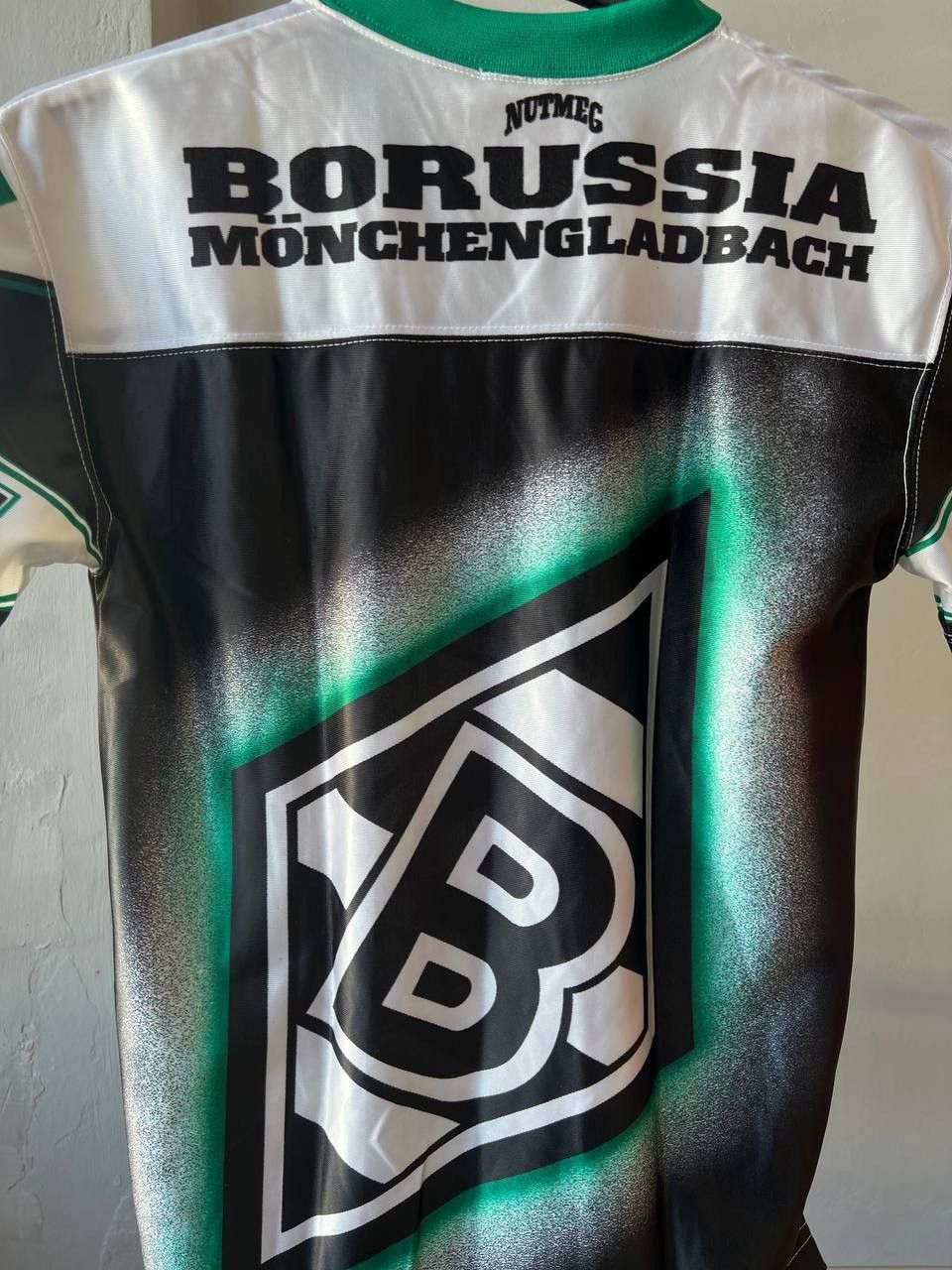 Nutmeg NEW! 90’S BORUSSIA MONCHENGLADBACH DESIGN SOCCER JERSEY YXL Size US XS / EU 42 / 0 - 12 Thumbnail