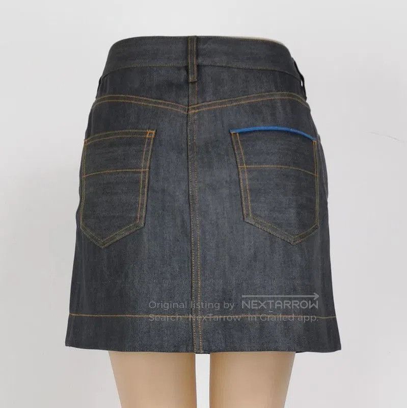 Louis Vuitton Louis Vuitton High-Waisted Denim Skirt. Size US 29 - 3 Thumbnail
