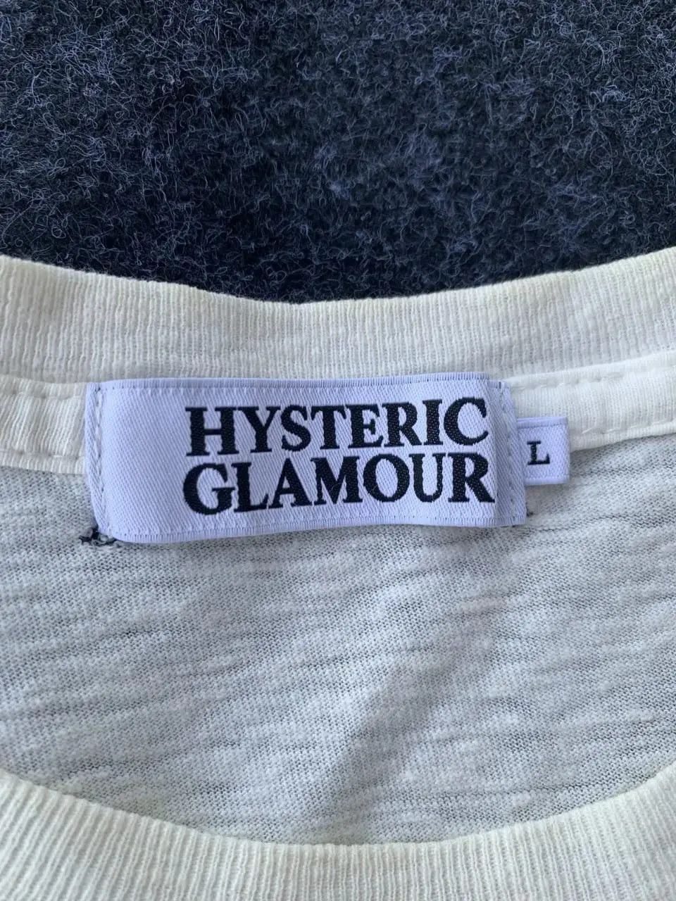 Hysteric Glamour Distressed hysteric glamour white tee. Size US L / EU 52-54 / 3 - 6 Thumbnail