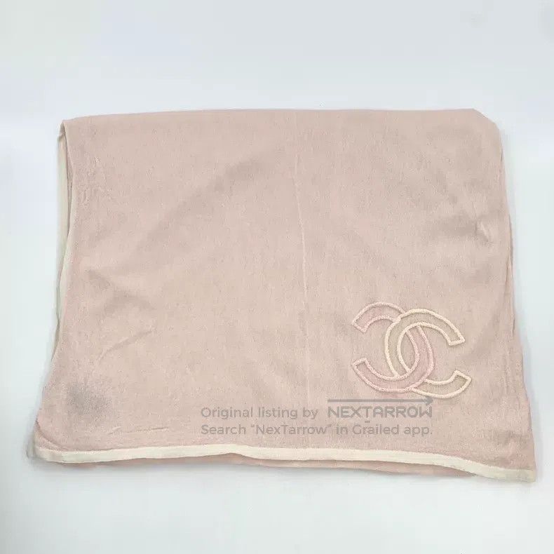 Chanel Chanel Light pink double C embroidered cashmere scarf Size ONE SIZE - 1 Thumbnail