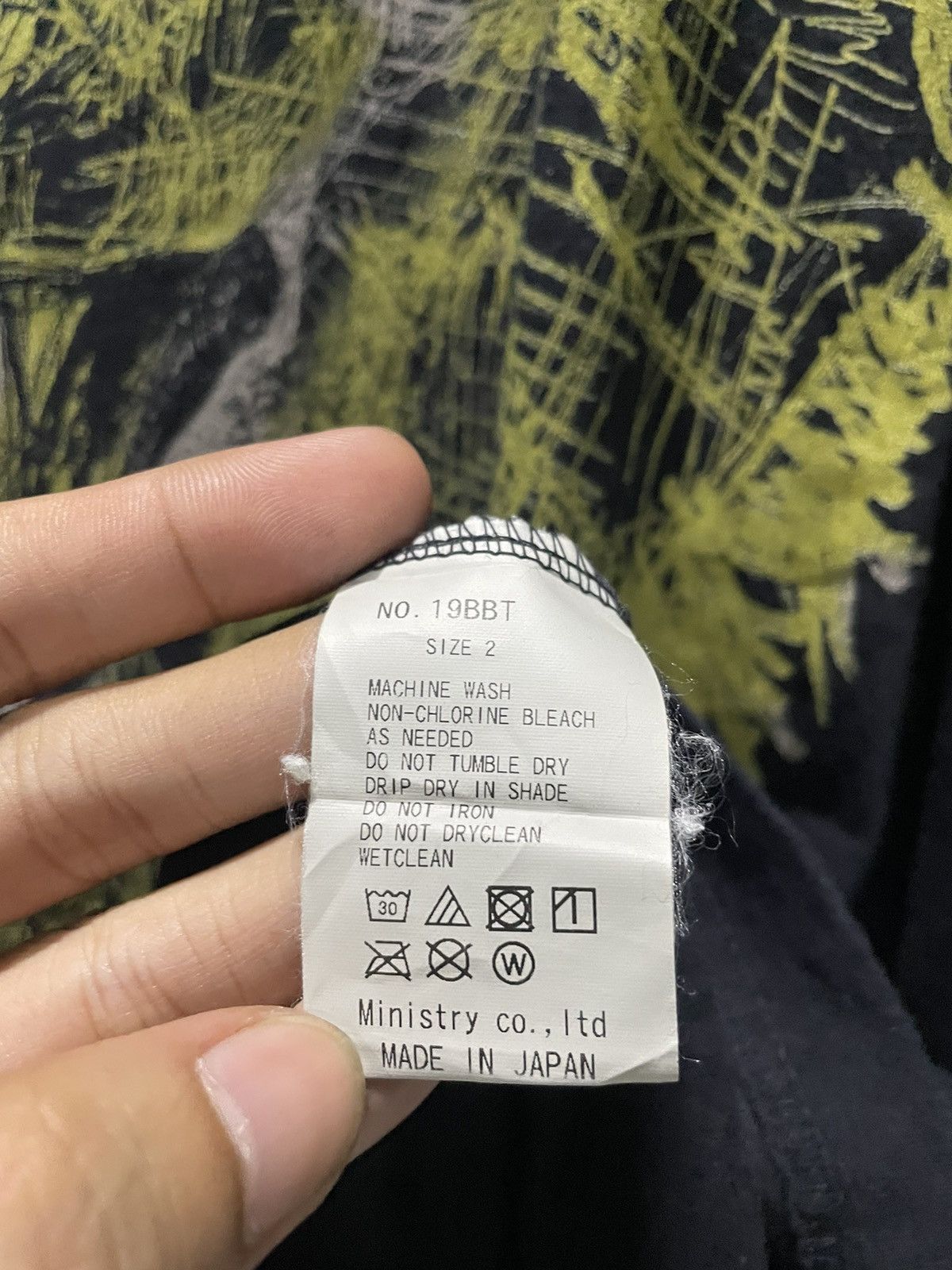 Japanese Brand × Vintage Vintage Crazy Lion Art Drawing Tee Size US XL / EU 56 / 4 - 3 Thumbnail