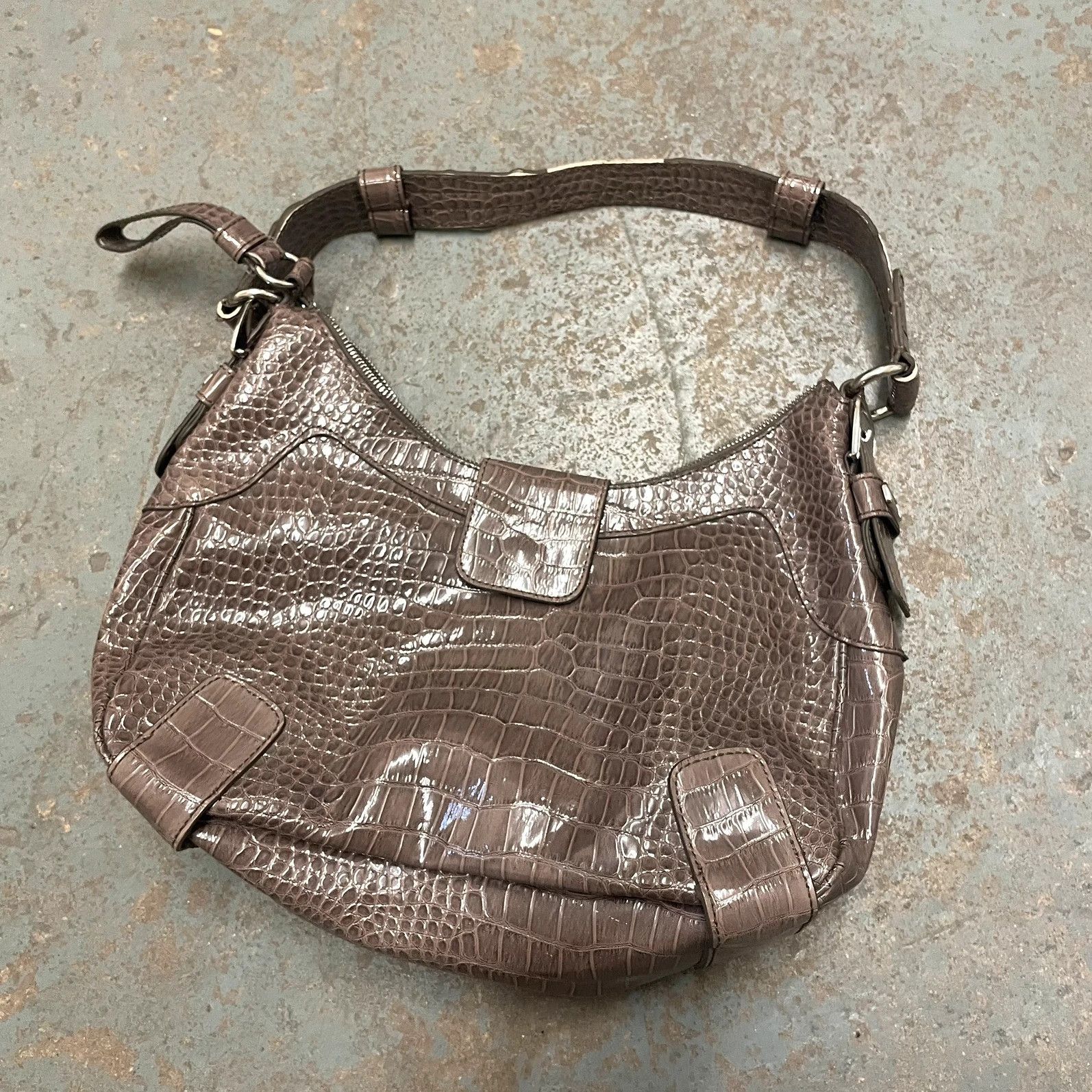 Guess Guess 2000s y2k vintage leather bag Size ONE SIZE - 3 Thumbnail