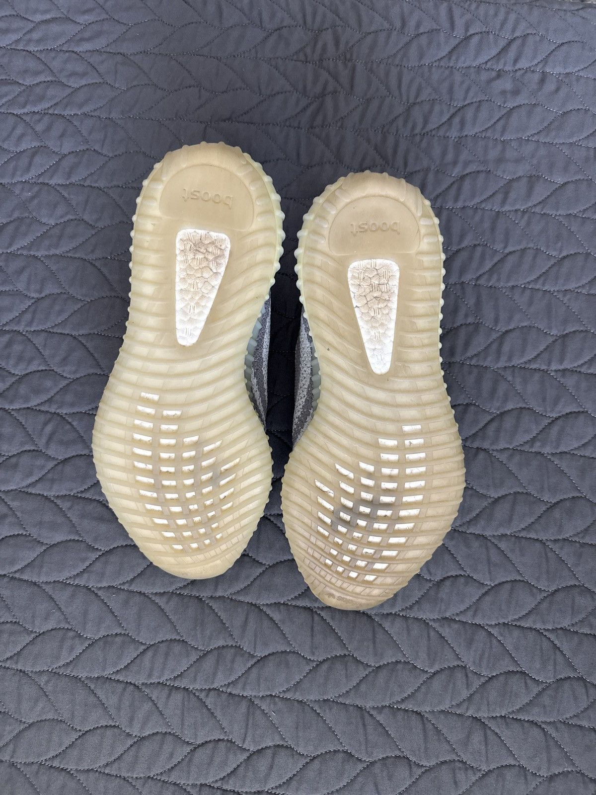 Yeezy Blue Tint - Yeezy 350 V2 Size US 10 / EU 43 - 6 Thumbnail
