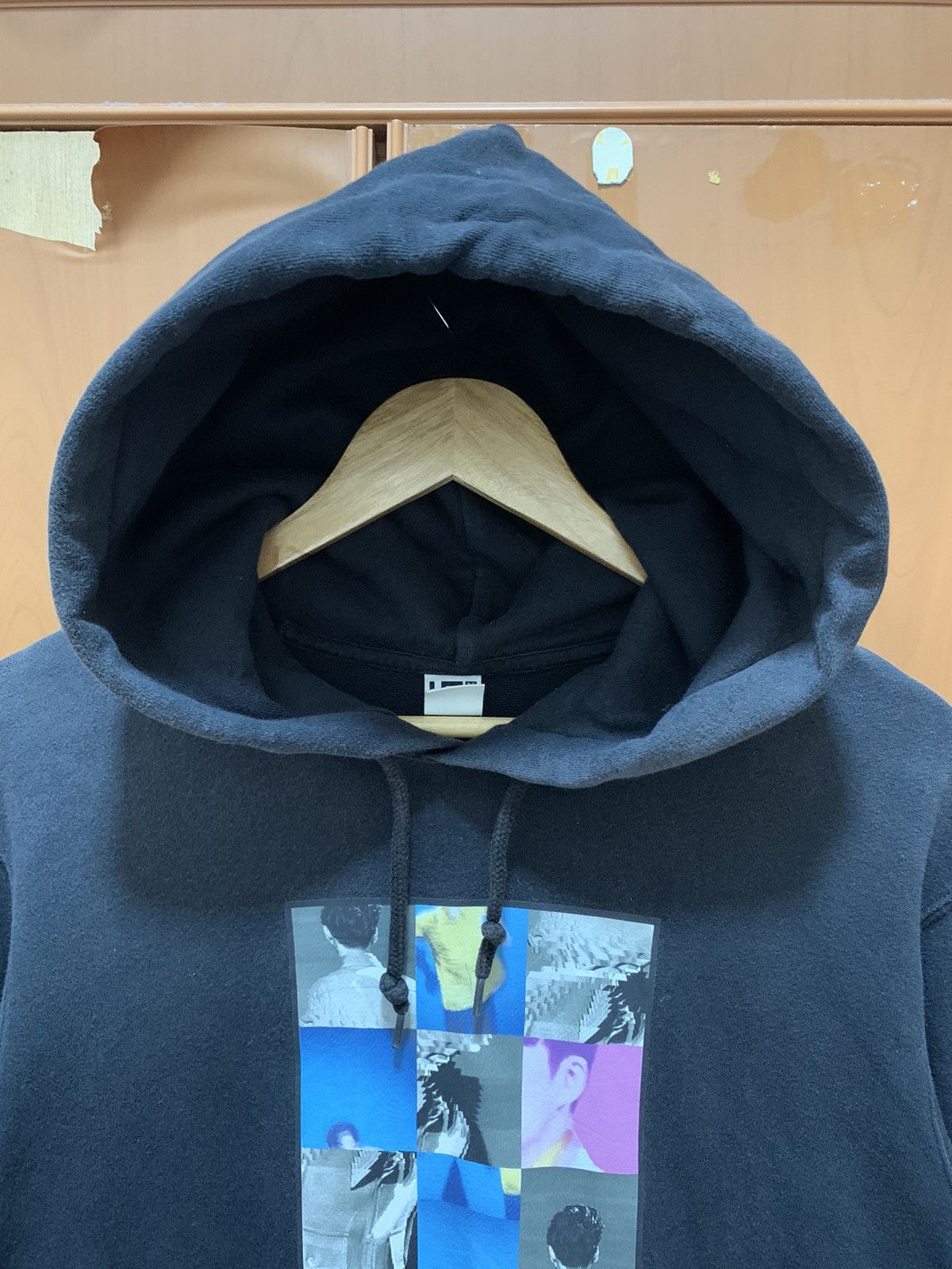 Uniqlo Uniclo X Gen Hoshino Sun Faded Hoodie Size US M / EU 48-50 / 2 - 5 Thumbnail