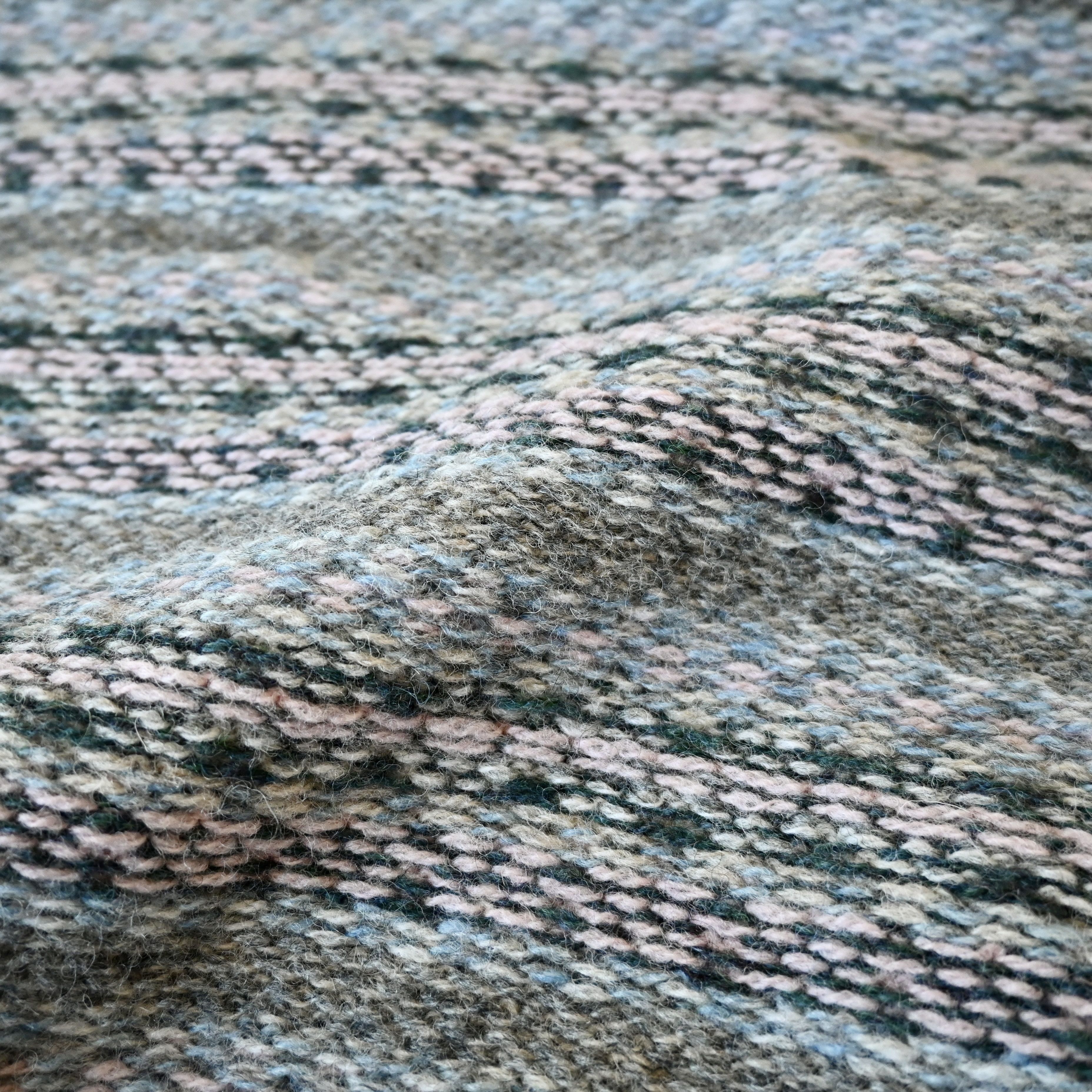 Vintage VTG 1990s GLENEAGLES wool Fair Isle knit best, made in Italy Size US L / EU 52-54 / 3 - 17 Thumbnail