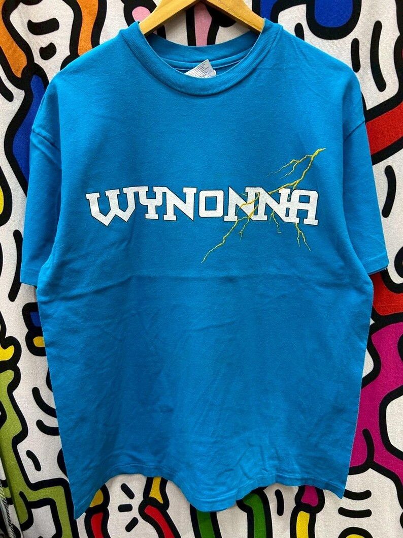 Vintage Vintage 90s Wynonna tshirt size L Size US L / EU 52-54 / 3 - 2 Thumbnail