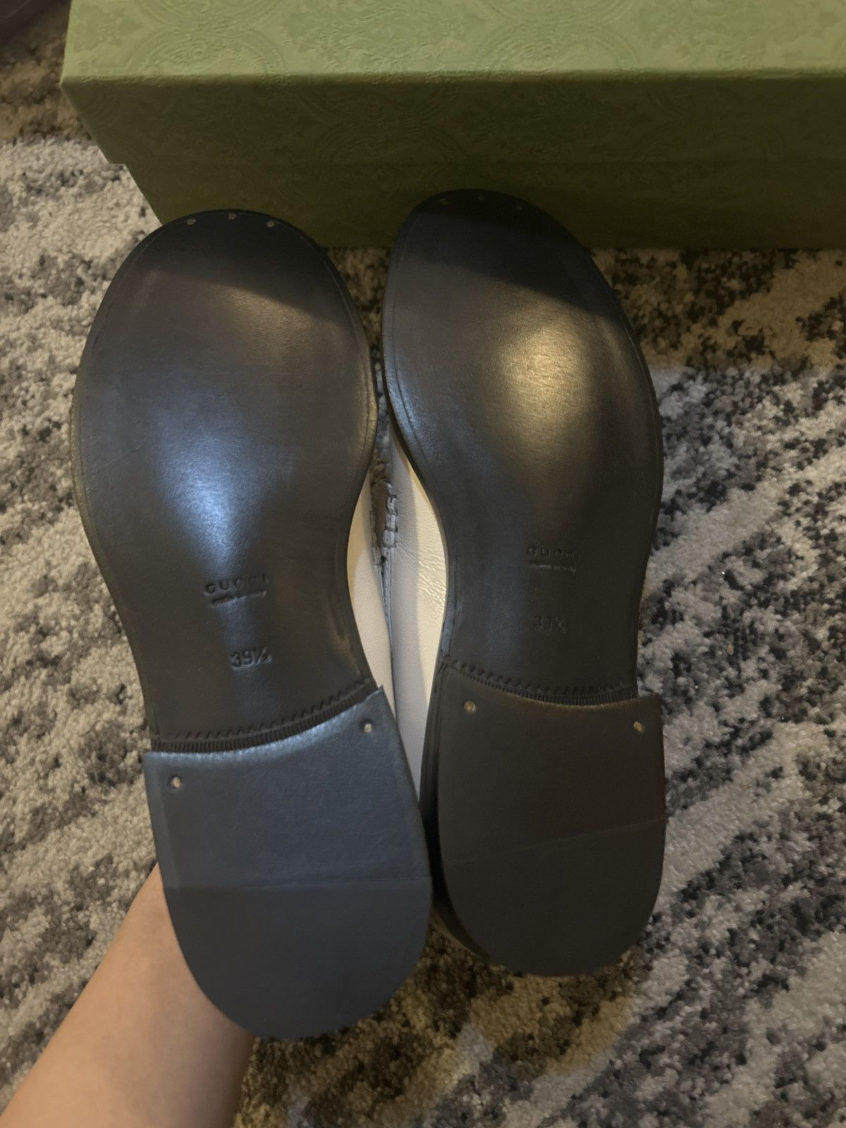 Gucci Gucci Logo Plaque Moccasin Leather Loafers Size US 9.5 / IT 39.5 - 8 Thumbnail