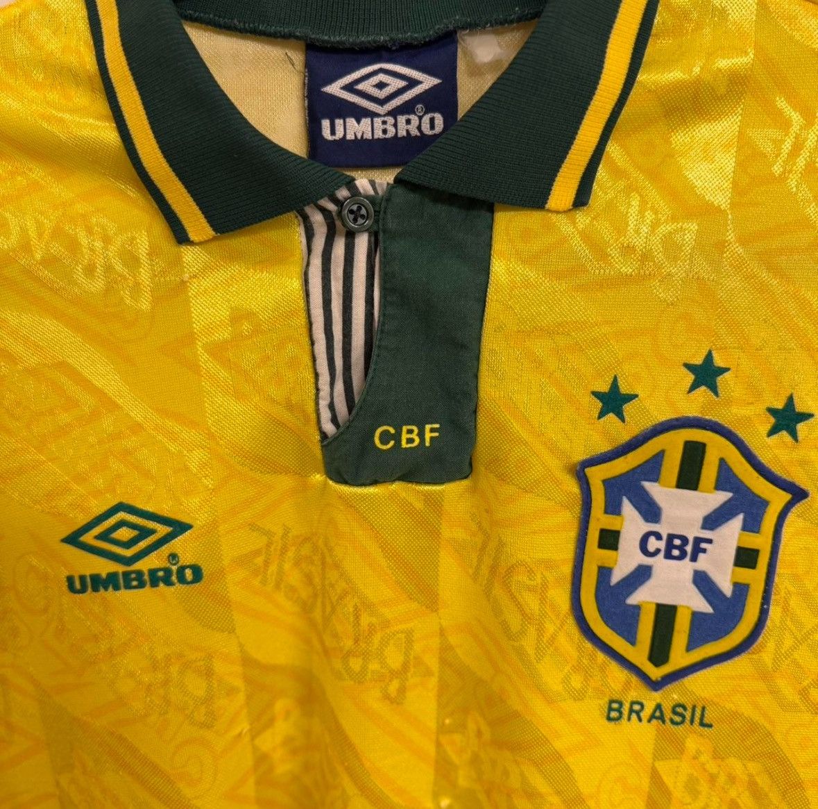 Umbro Vintage Men's Umbro Brazil 91/93 Home Kit Size US L / EU 52-54 / 3 - 3 Thumbnail
