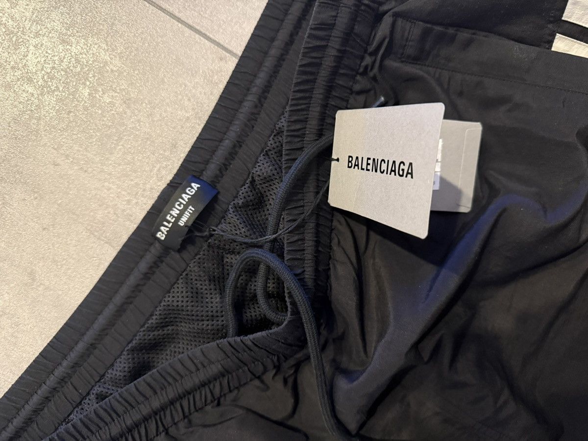 Balenciaga Balenciaga Sporty B Trackpants Size US 32 / EU 48 - 10 Thumbnail