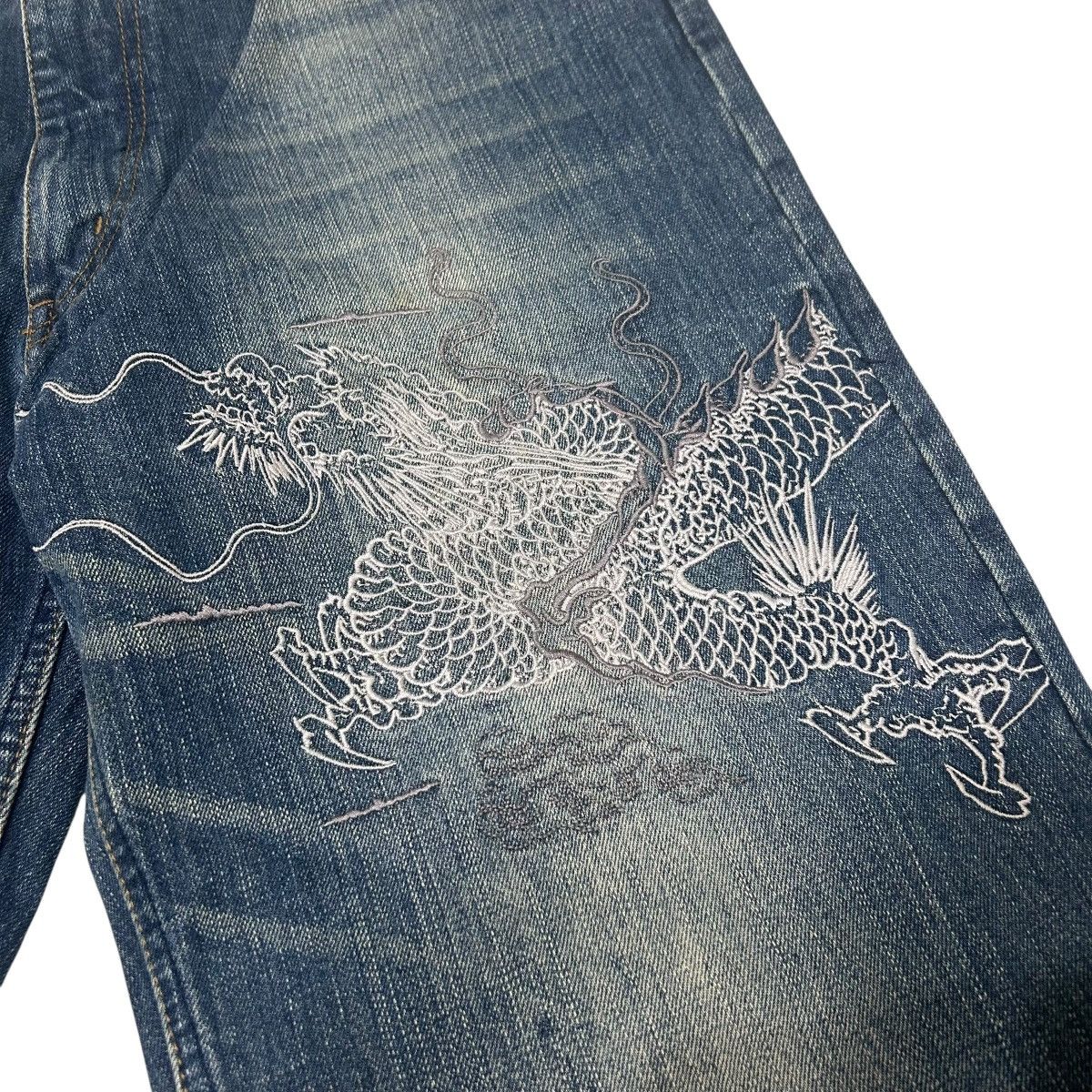 Karakuri Tamashii 512 Karakuri Tamashii jeans embroidered denim blue archive Size US 33 - 16 Thumbnail