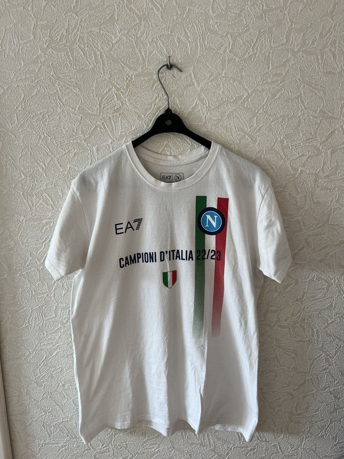 Emporio Armani EA7 Napoli 22/23 T-shirt Campioni maglia italy soccerjersey Size US L / EU 52-54 / 3 - 3 Thumbnail