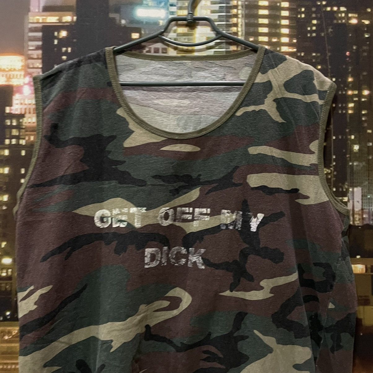 Vintage Vintage 90s Camo Graphic Tee Humorous Streetwear Skate M Size US M / EU 48-50 / 2 - 3 Thumbnail