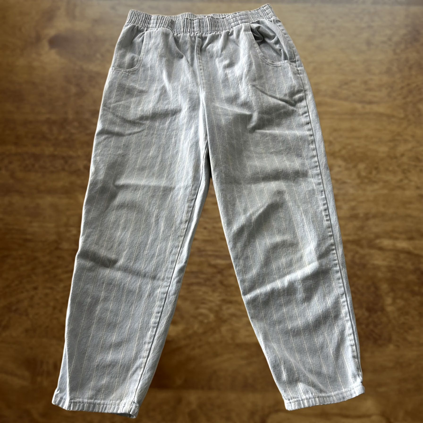 Vintage VINTAGE Fancy Props Sweatpants Womens Small Gray Stripe Elastic Waist USA Pants Size 28" / US 6 / IT 42 - 1 Thumbnail