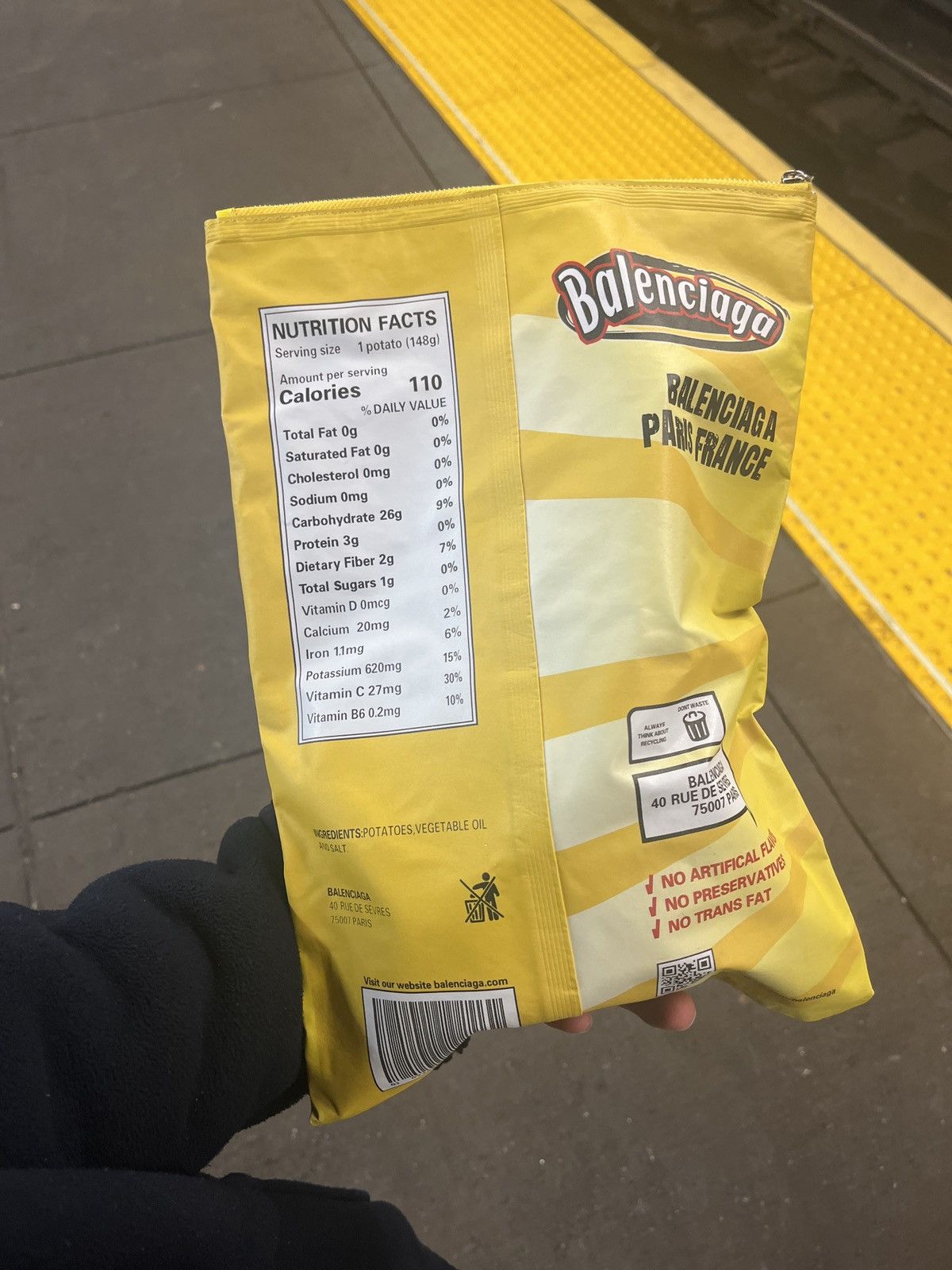 Balenciaga Chips Bag Maxi Pack Cheese & Onion Size ONE SIZE - 11 Thumbnail