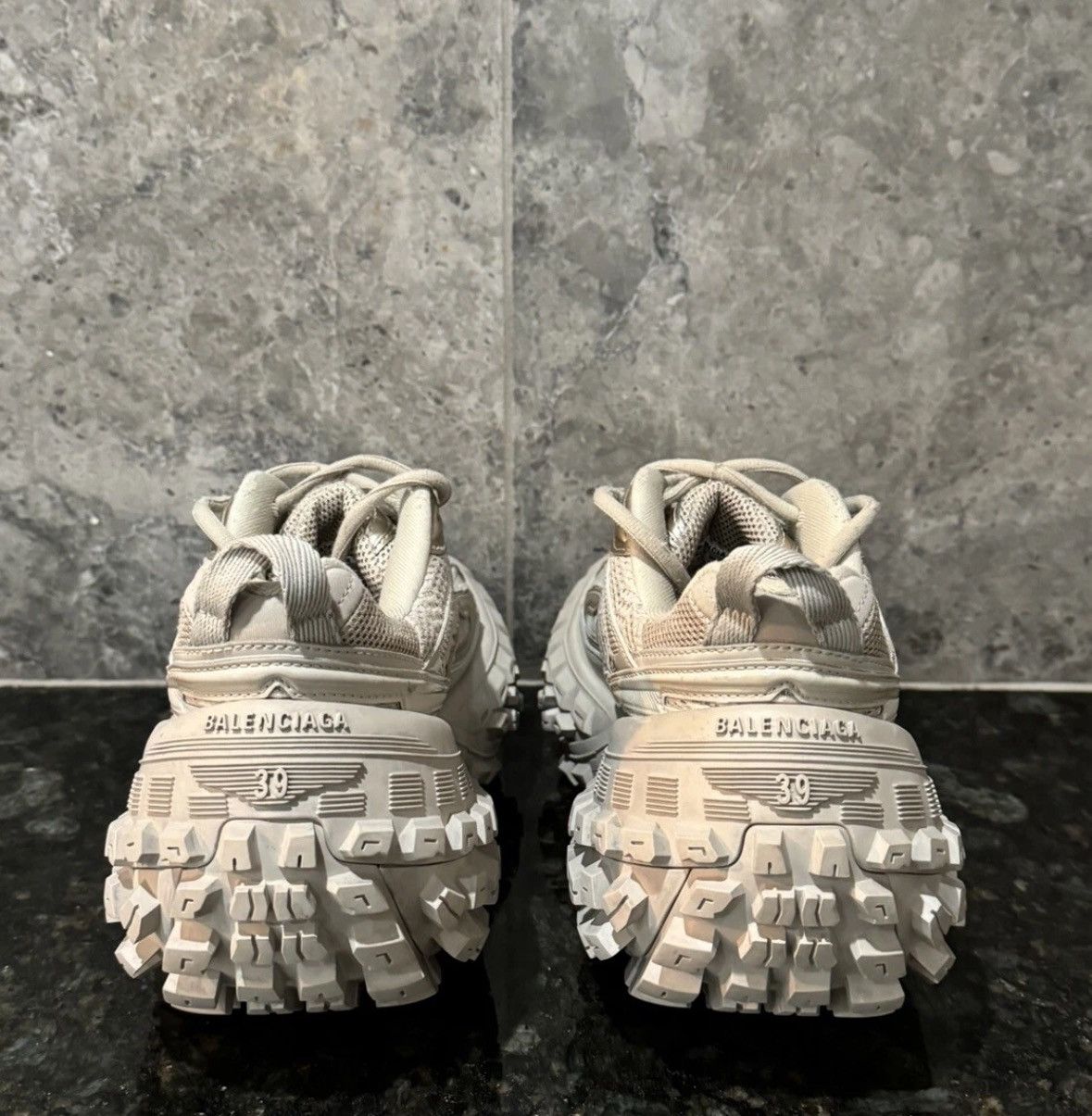 Balenciaga Balenciaga Defender Sneakers 38 Size US 8.5 / IT 38.5 - 8 Thumbnail