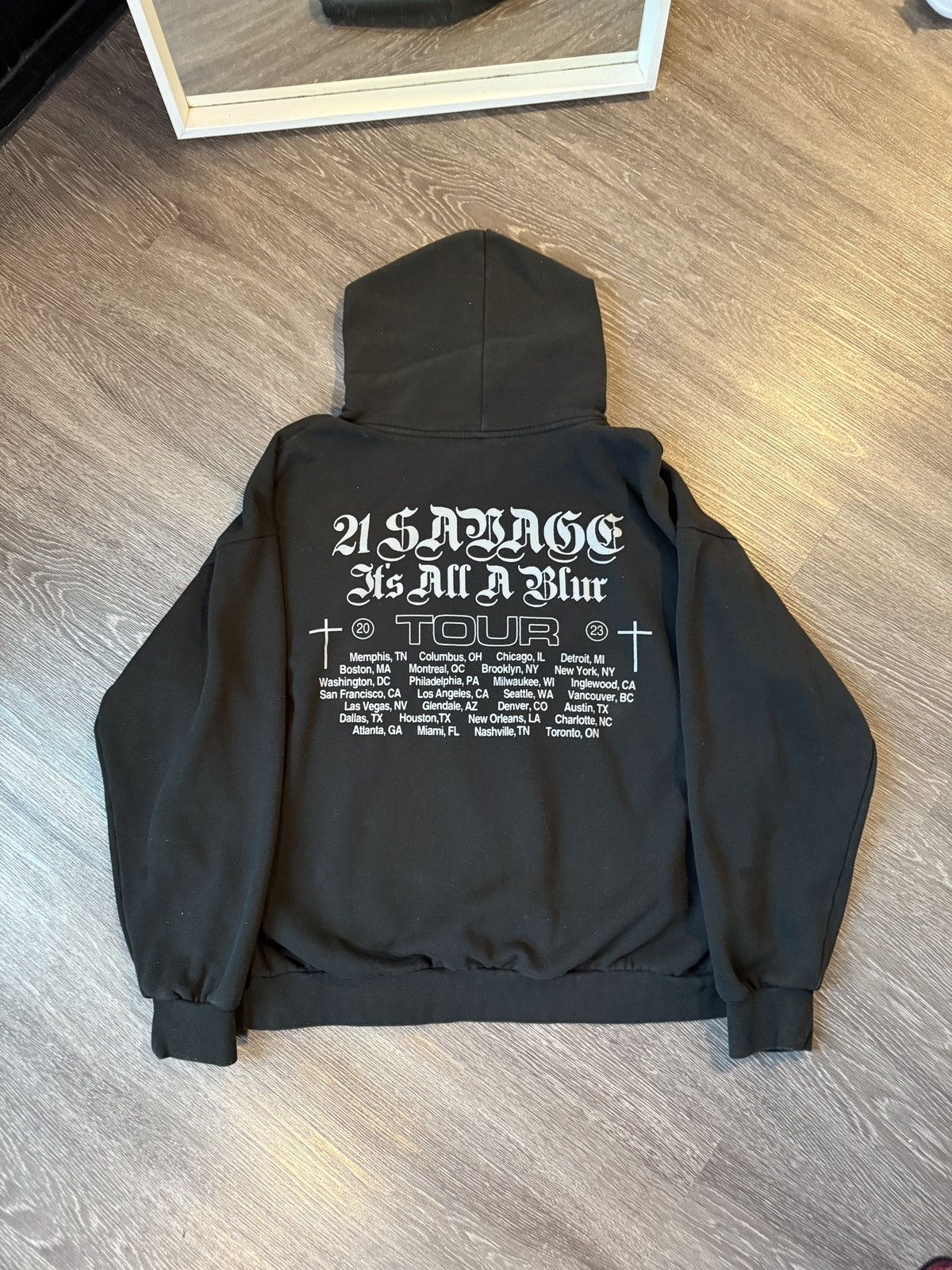 21 Savage Drake x 21 Savage "It's All A Blur Tour" Dagger Hoodie Size US XXL / EU 58 / 5 - 2 Thumbnail