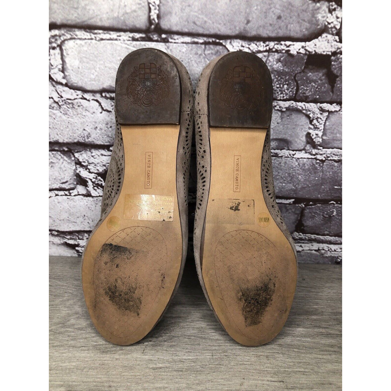 Vince Camuto Vince Camuto Lancaster Taupe Suede Perforated Flats Women’s Size US 6.5 / IT 36.5 - 22 Thumbnail
