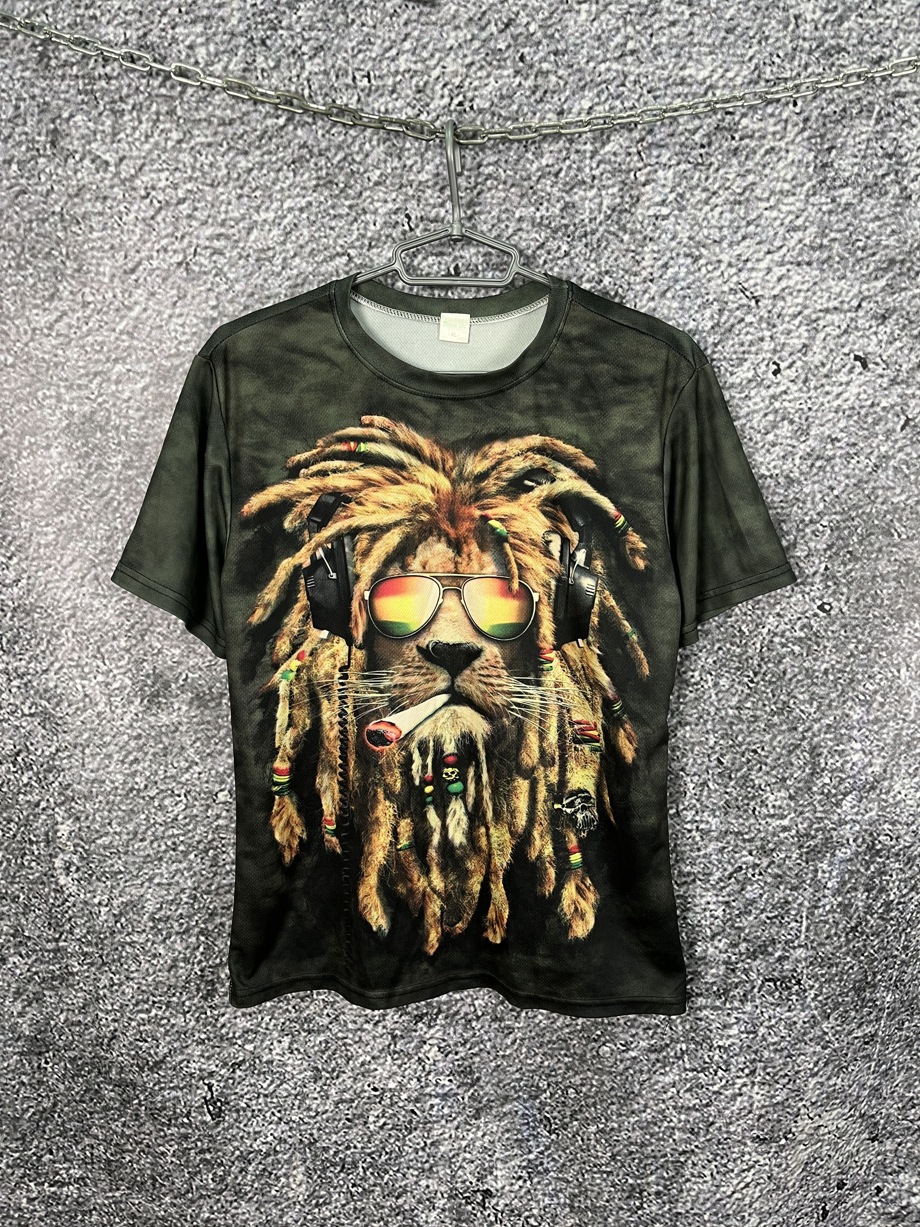 Vintage Men’s Rasta Tiger T-Shirt Big Logo Lion Jamaica Y2K Size XL Size US XL / EU 56 / 4 - 1 Thumbnail