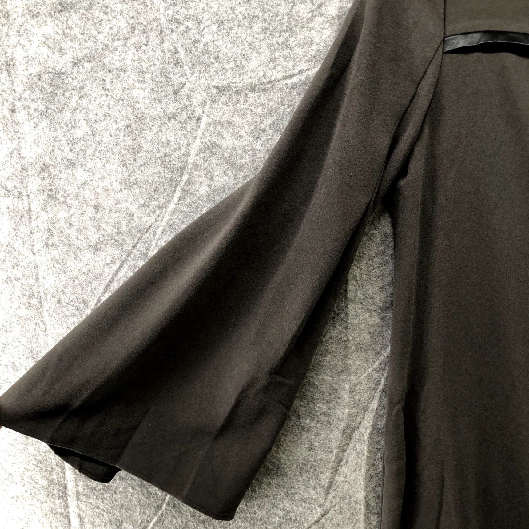 Vintage Pier Antonio Gaspari Dress IT 42 Size 6 Charcoal Gray Flare Sleeve Sheath Dress Size M / US 6-8 / IT 42-44 - 5 Thumbnail