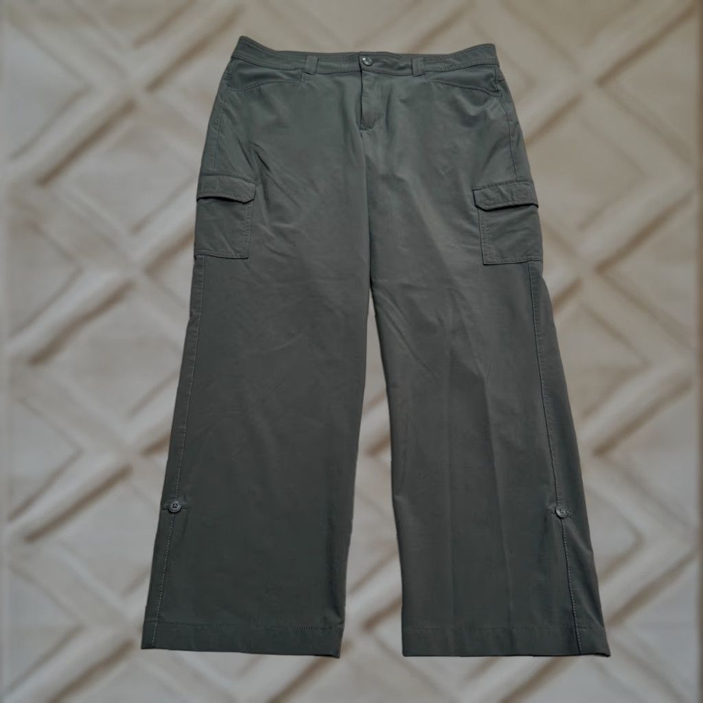 Eddie Bauer VINTAGE Eddie Bauer Cargo Outdoor Pants Womens 12 Dark Gray Straight Leg Roll Hem Hiking Size 40" / US 18 - 1 Thumbnail