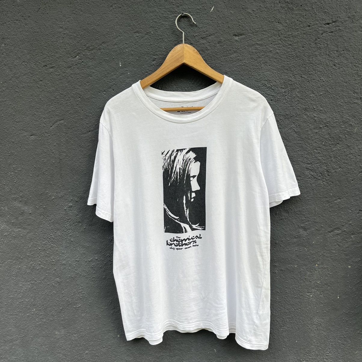 Thrashed The Chemical Brothers Electronic Duo X Gu Tee