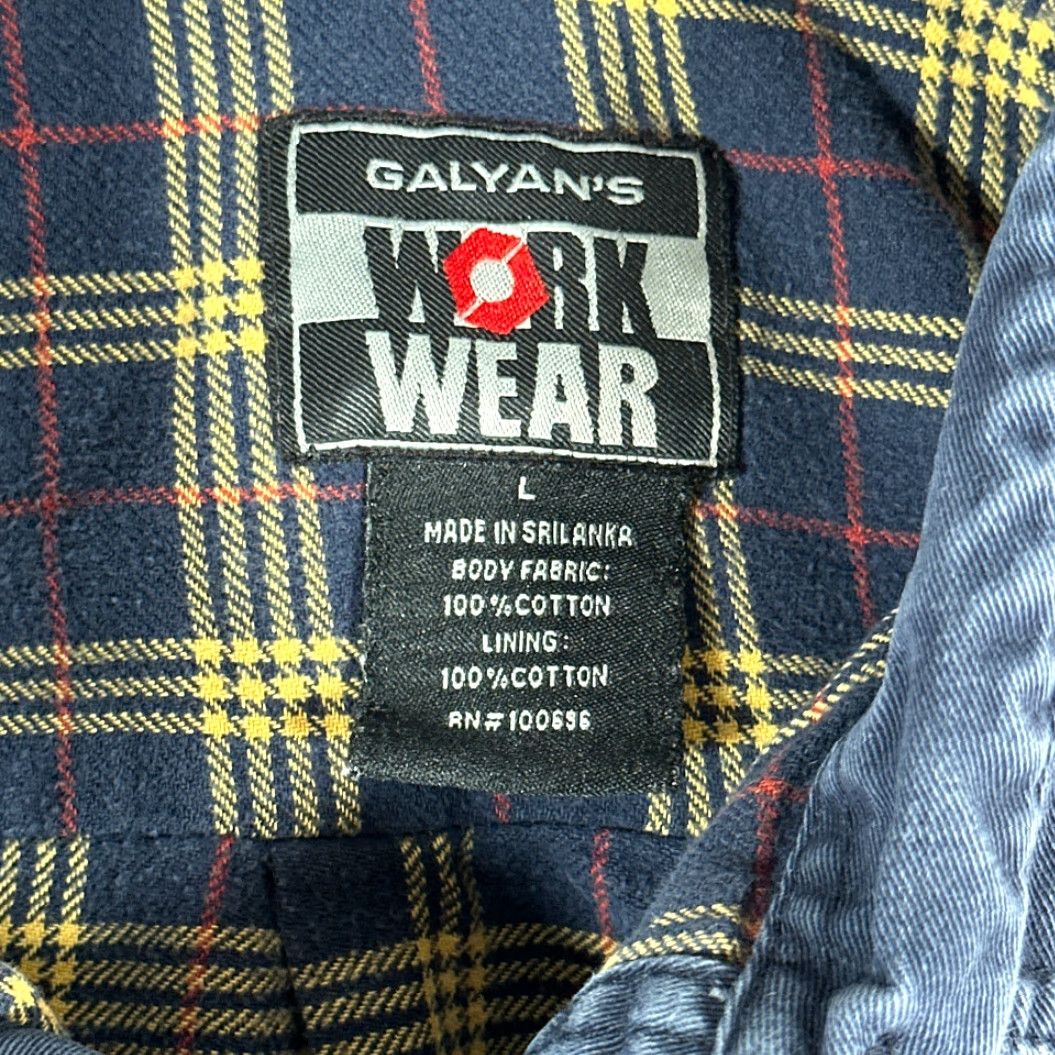Vintage VINTAGE Galyans Shirt Blue Flannel Lined Workwear Chore Barn 90s Adult LARGE Cotton Button-Up Long Sleeve Men Size US L / EU 52-54 / 3 - 4 Thumbnail