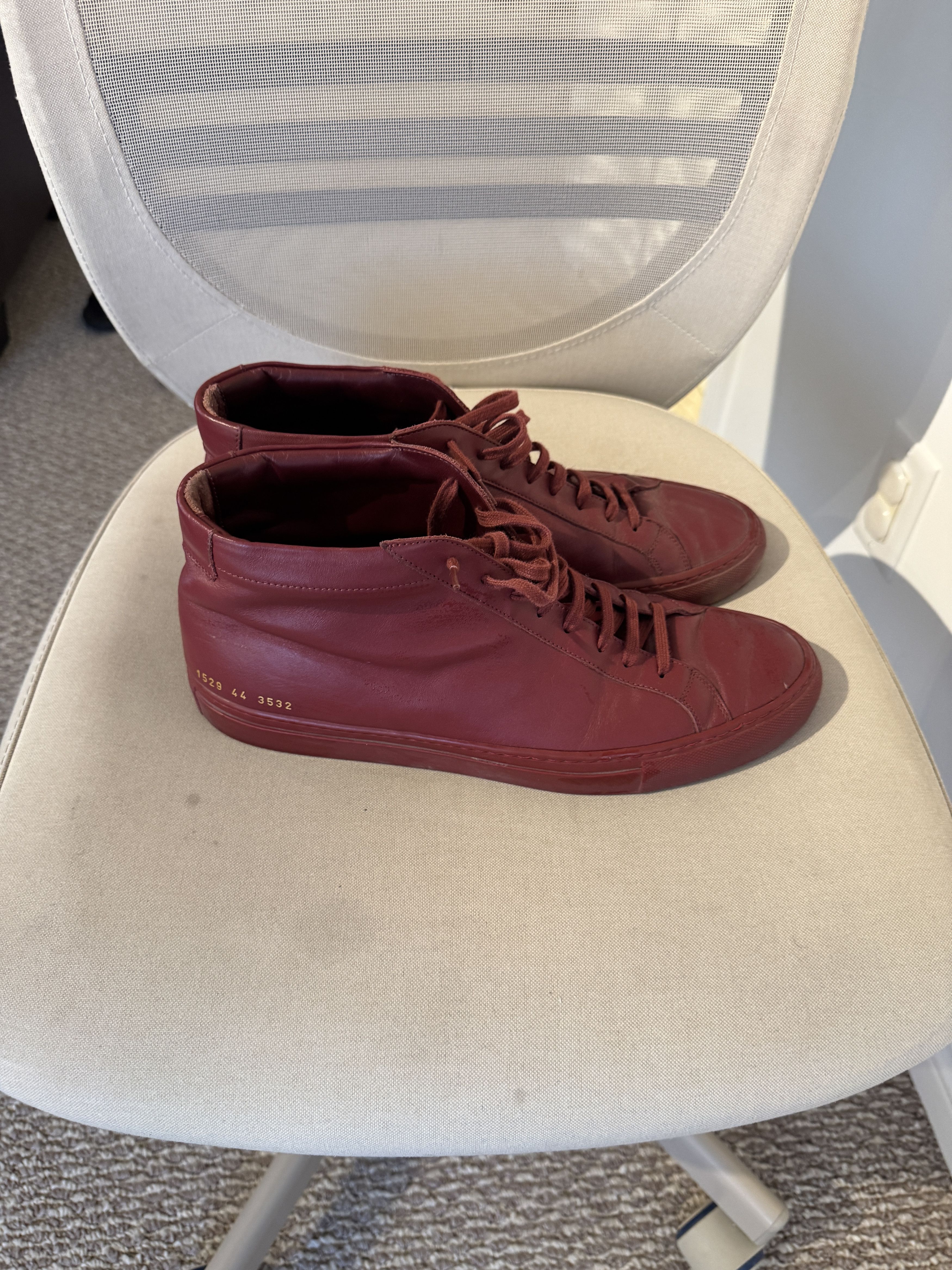 Common Projects Common Projects Achilles Mid Burgundy Leather Size US 11 / EU 44 - 2 Thumbnail
