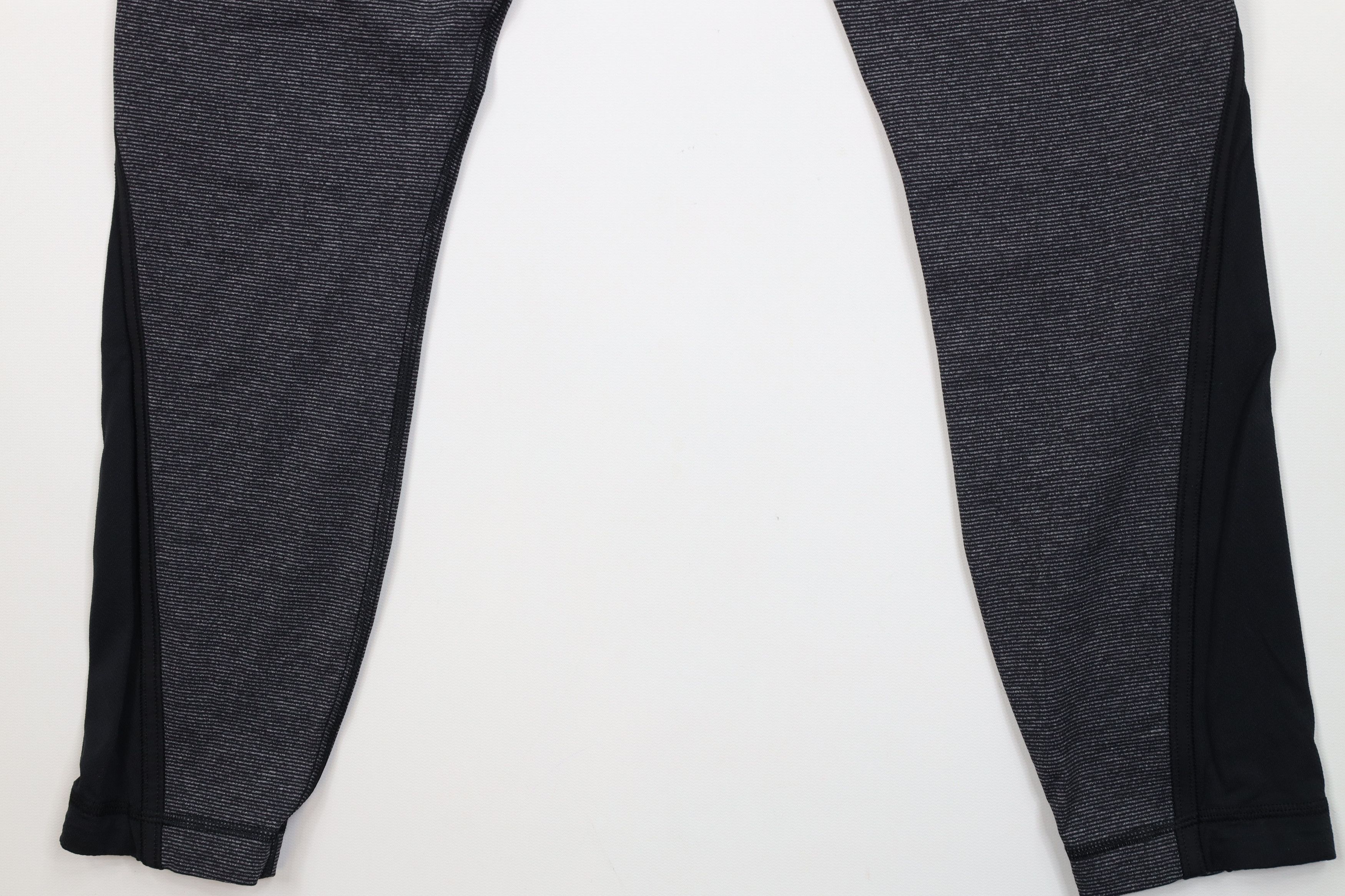 Lululemon Lululemon Under Tuxedo Striped Cropped Tights Yoga Pants Size 30" / US 8 / IT 44 - 11 Thumbnail