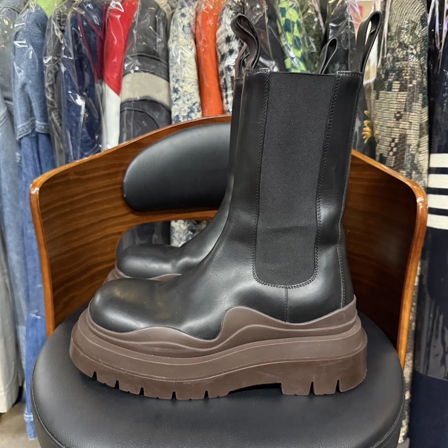 Bottega Veneta Bottega Veneta Tire Platform Chelsea Boots Black Brown Size US 7 / IT 37 - 6 Thumbnail