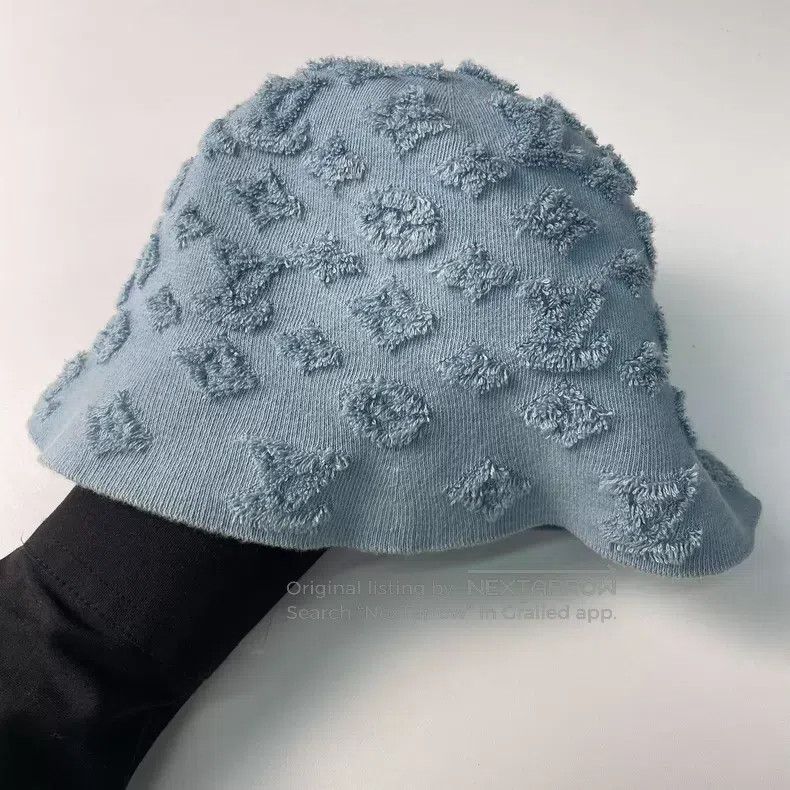 Louis Vuitton Louis Vuitton 25 new MONOGRAM SPONGE blue embossed Terry f Size ONE SIZE - 3 Thumbnail