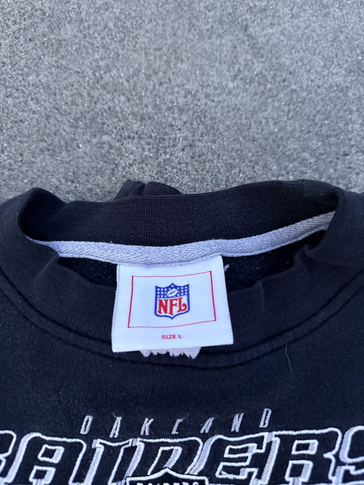 Other Vintage Oakland Raiders black long sleeve shirt Size L Size US L / EU 52-54 / 3 - 4 Thumbnail