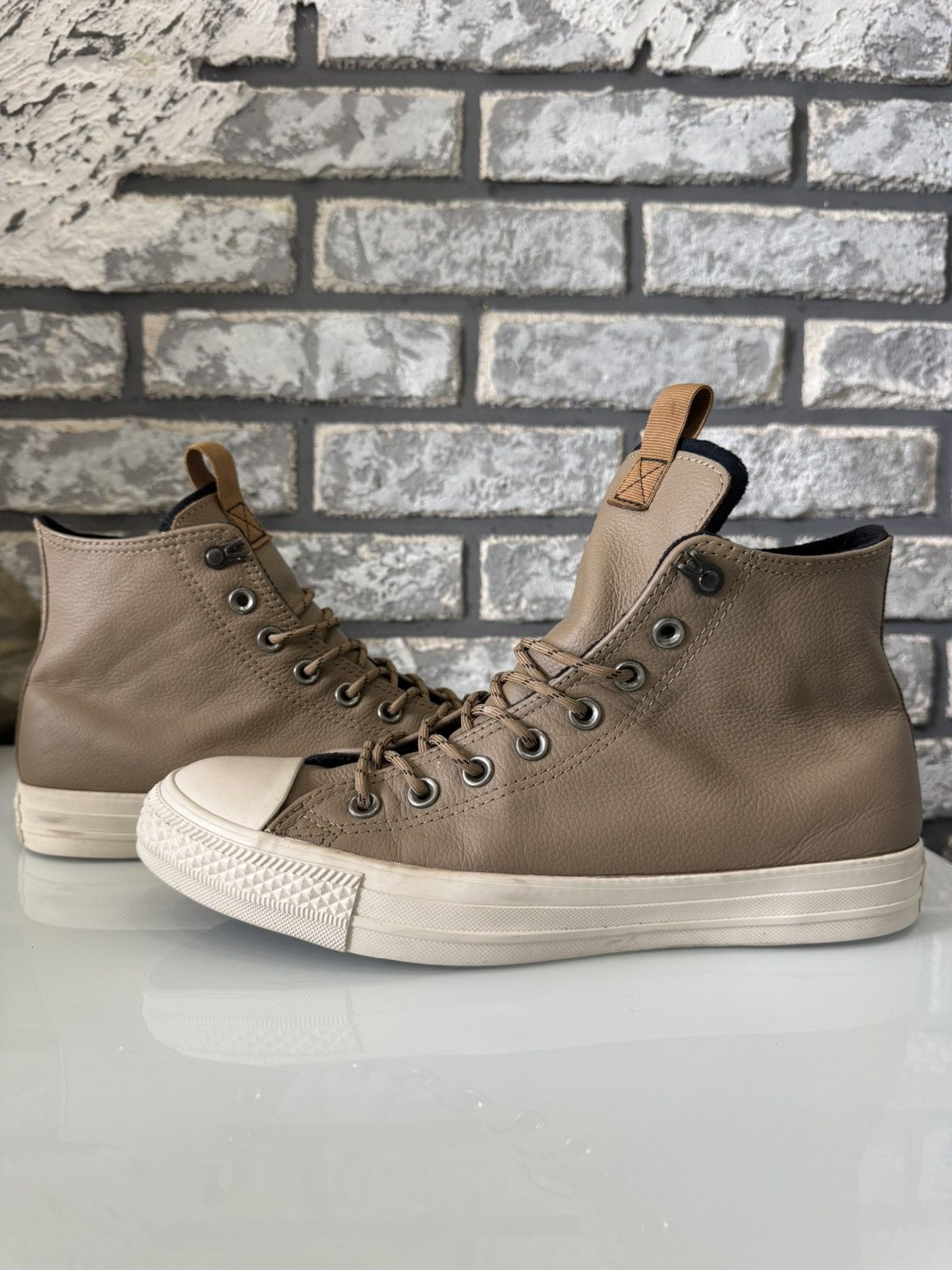Converse Convers Chuck Taylor All Star Hi Leather Teak Braun Size41,5 Shoes in Beige, Men's (Size 8)