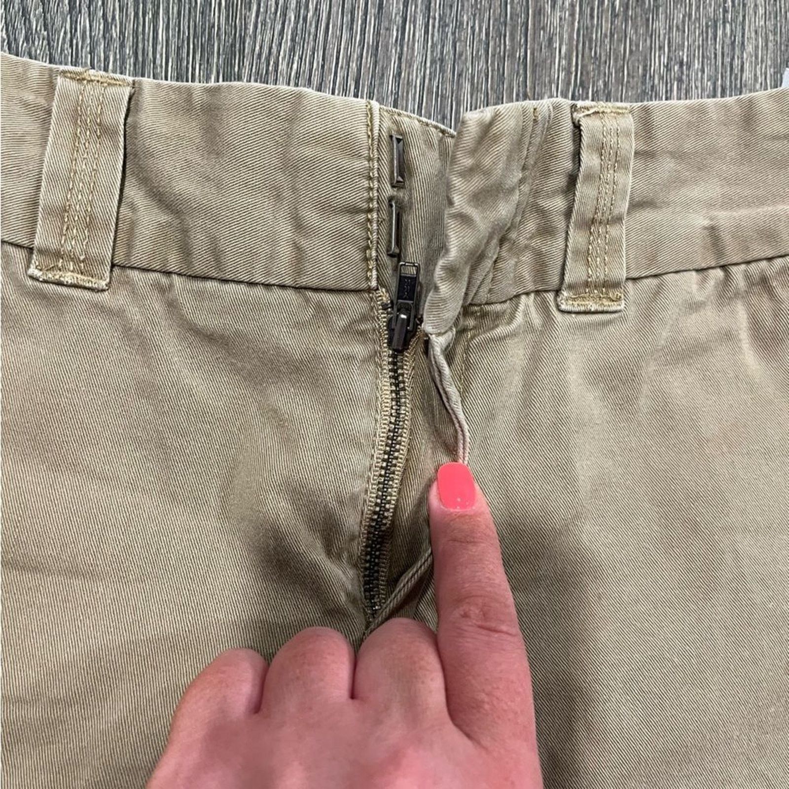 Tommy Hilfiger Tommy Hilfiger Chino Shorts Pockets Cotton Brown Size 4 Size 27" / US 4 / IT 40 - 4 Thumbnail