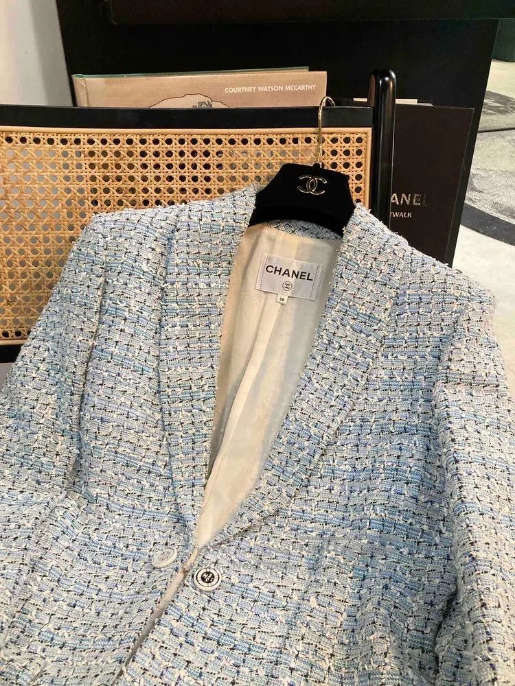 Chanel Chanel Cruise series blue and white glitter jacket Size XS / US 0-2 / IT 36-38 - 4 Thumbnail