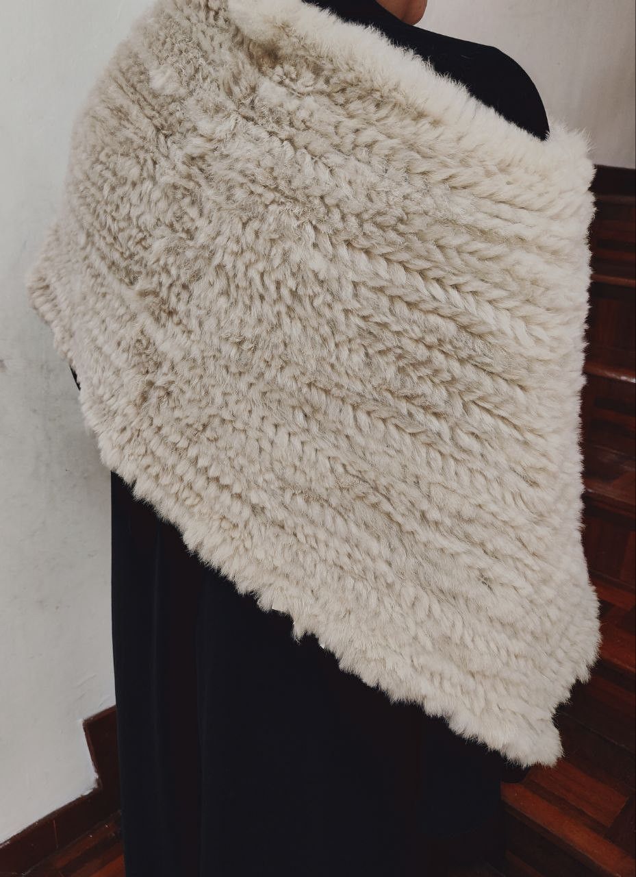 GOA ❎ Goa Rabbit Fur Cape Size L / US 10 / IT 46 - 4 Thumbnail