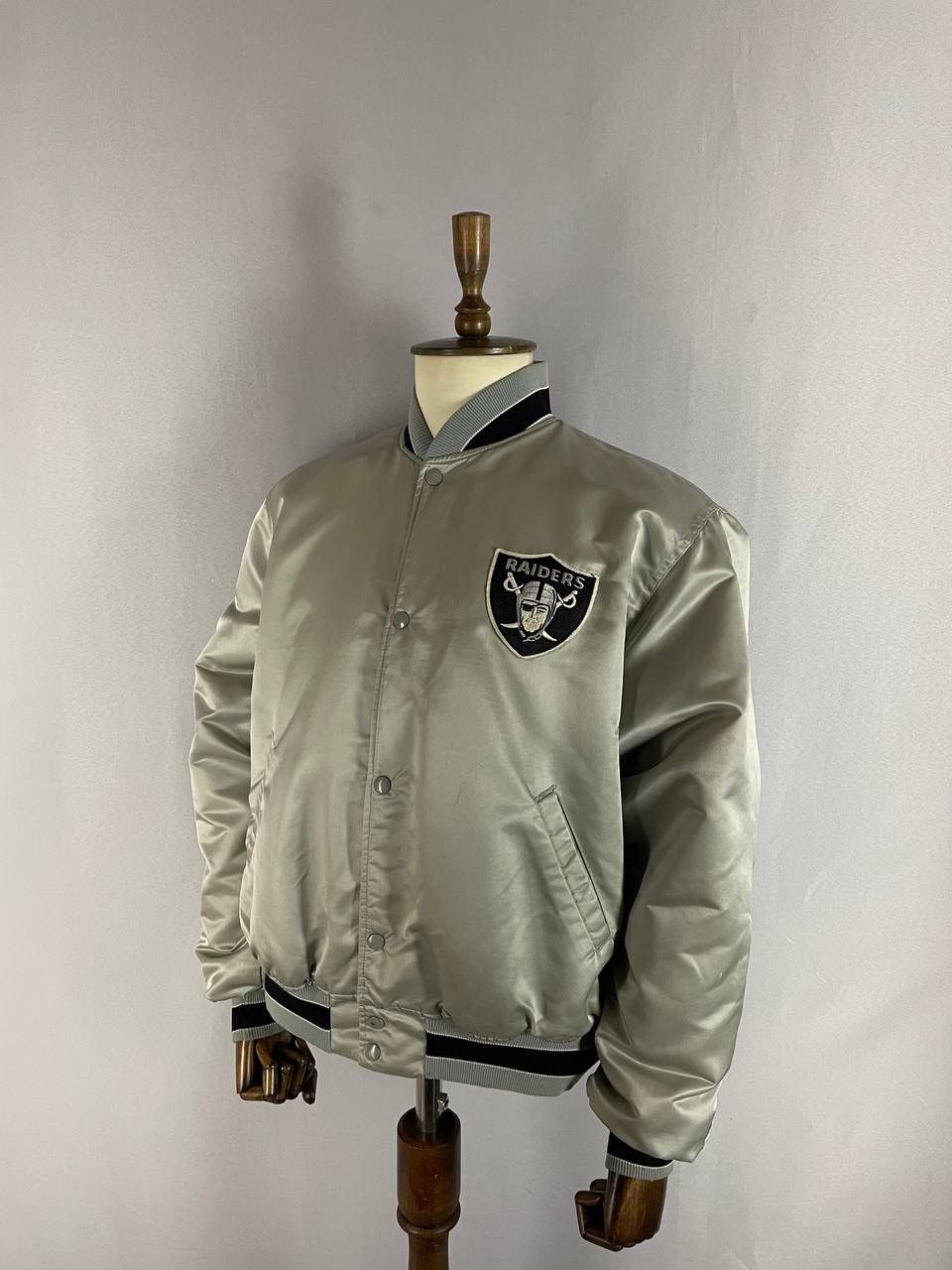 Starter Starter Raiders Vintage Bomber Jacket 1990s Grey Size US XL / EU 56 / 4 - 1 Thumbnail