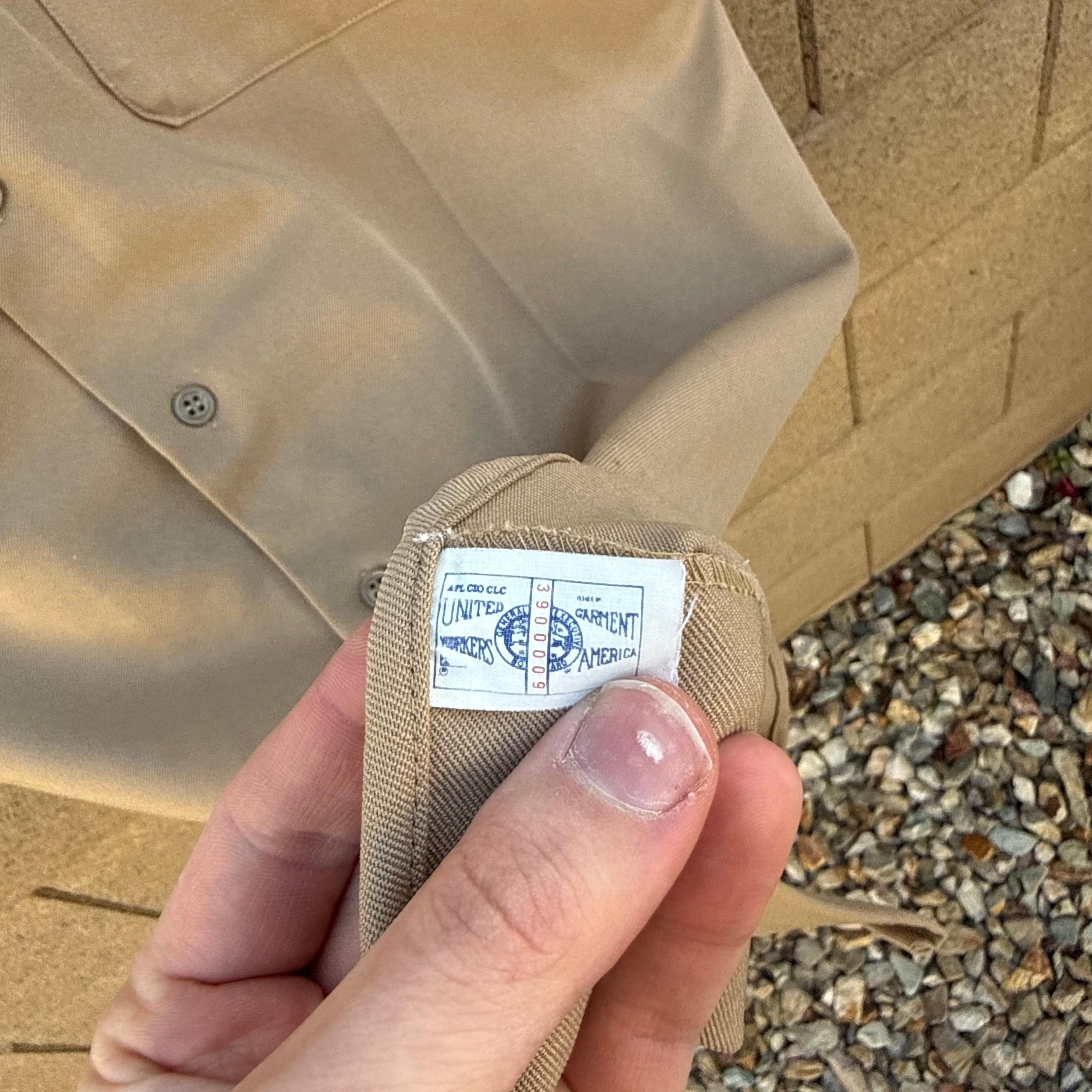 Vintage 80's US Military Khaki Short Sleeve Button Down Shirt Size US XL / EU 56 / 4 - 6 Thumbnail
