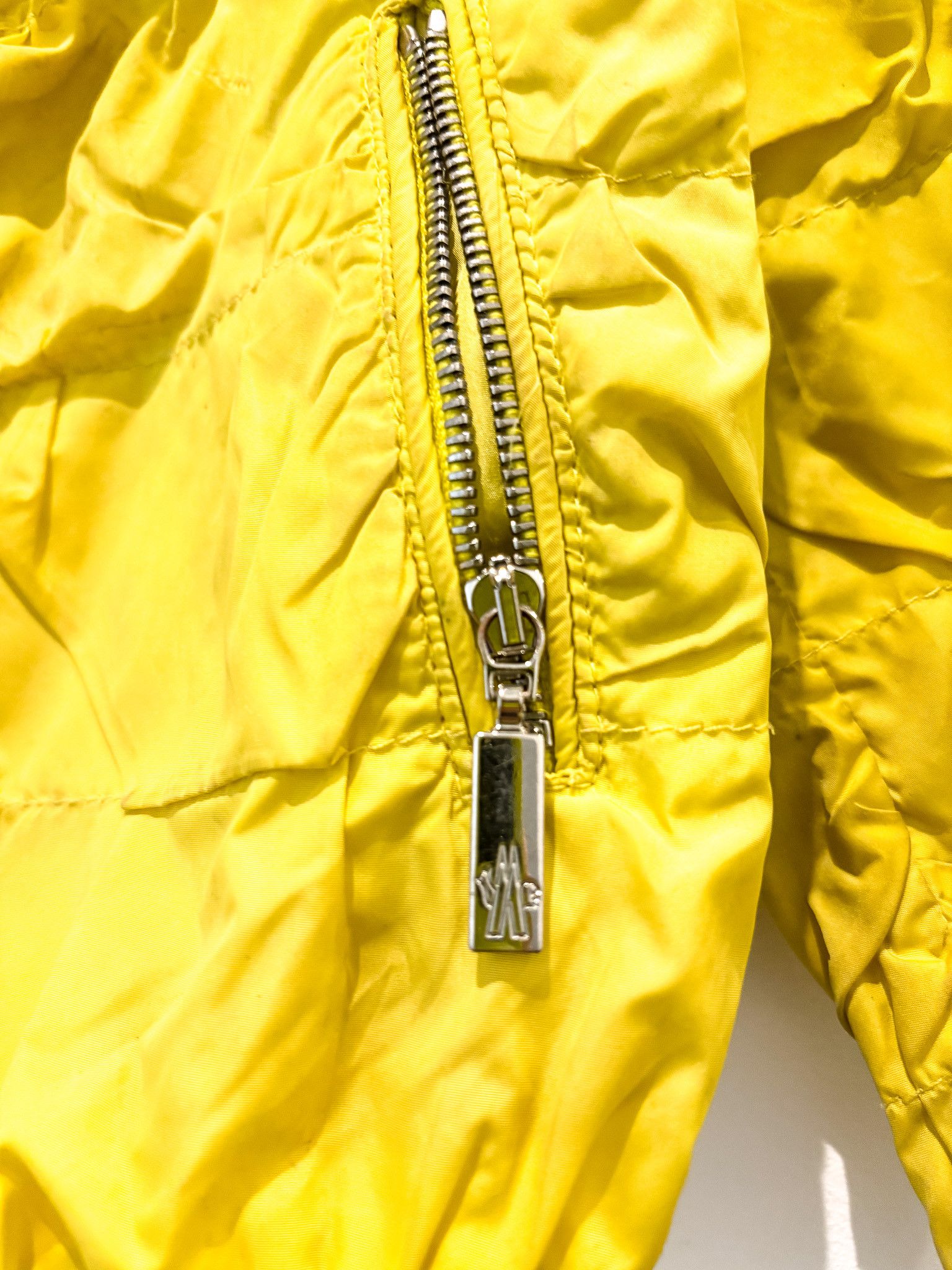 Moncler Moncler yellow puffer jacket kids Size US XXS / EU 40 - 3 Thumbnail