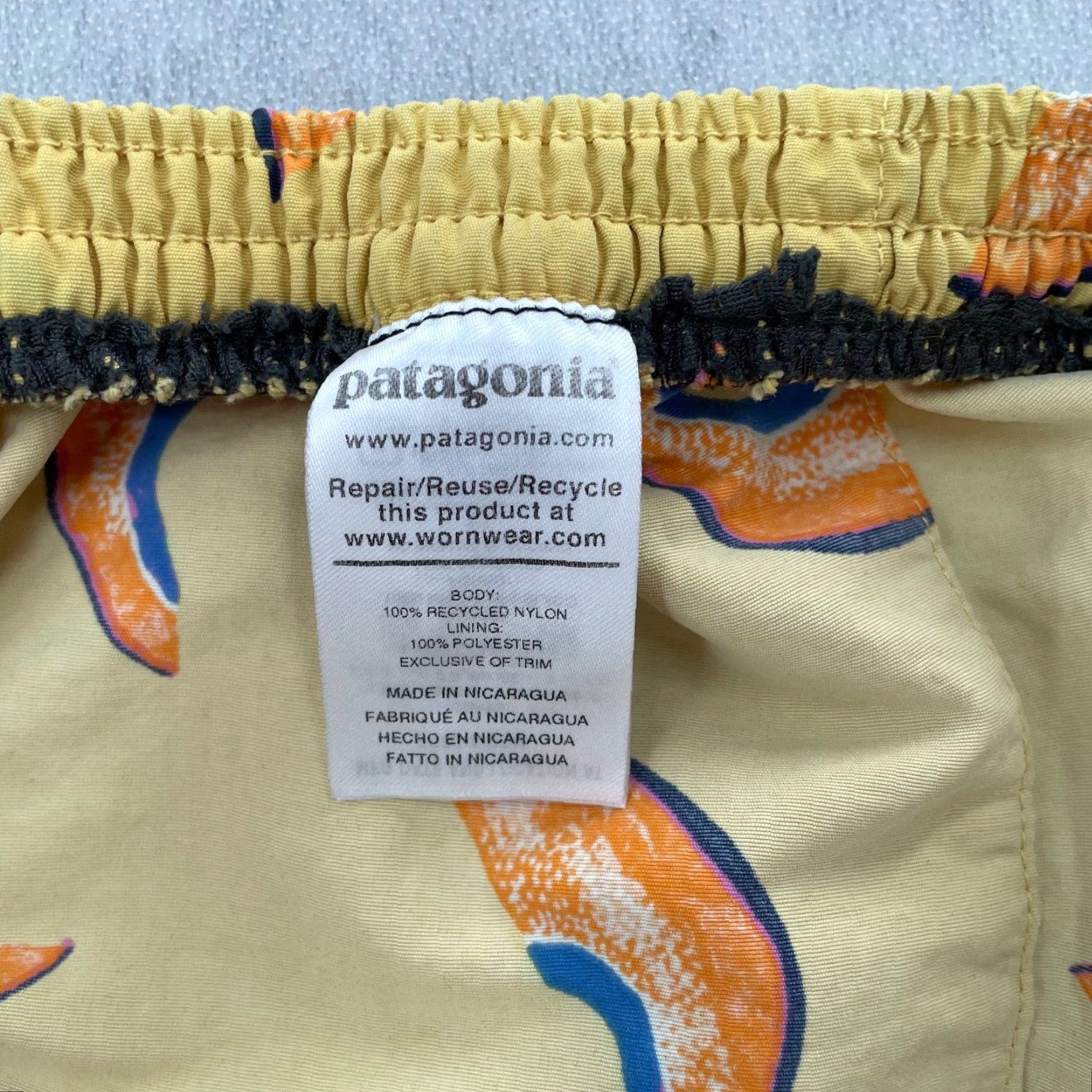 Patagonia Patagonia Shorts Adult Large Baggies Melons Surfboard Yellow Unlined Mens L Nylon Yellow Melons Surfboard L Baggies Shorts Patagonia Mens L Size US 33 - 7 Thumbnail