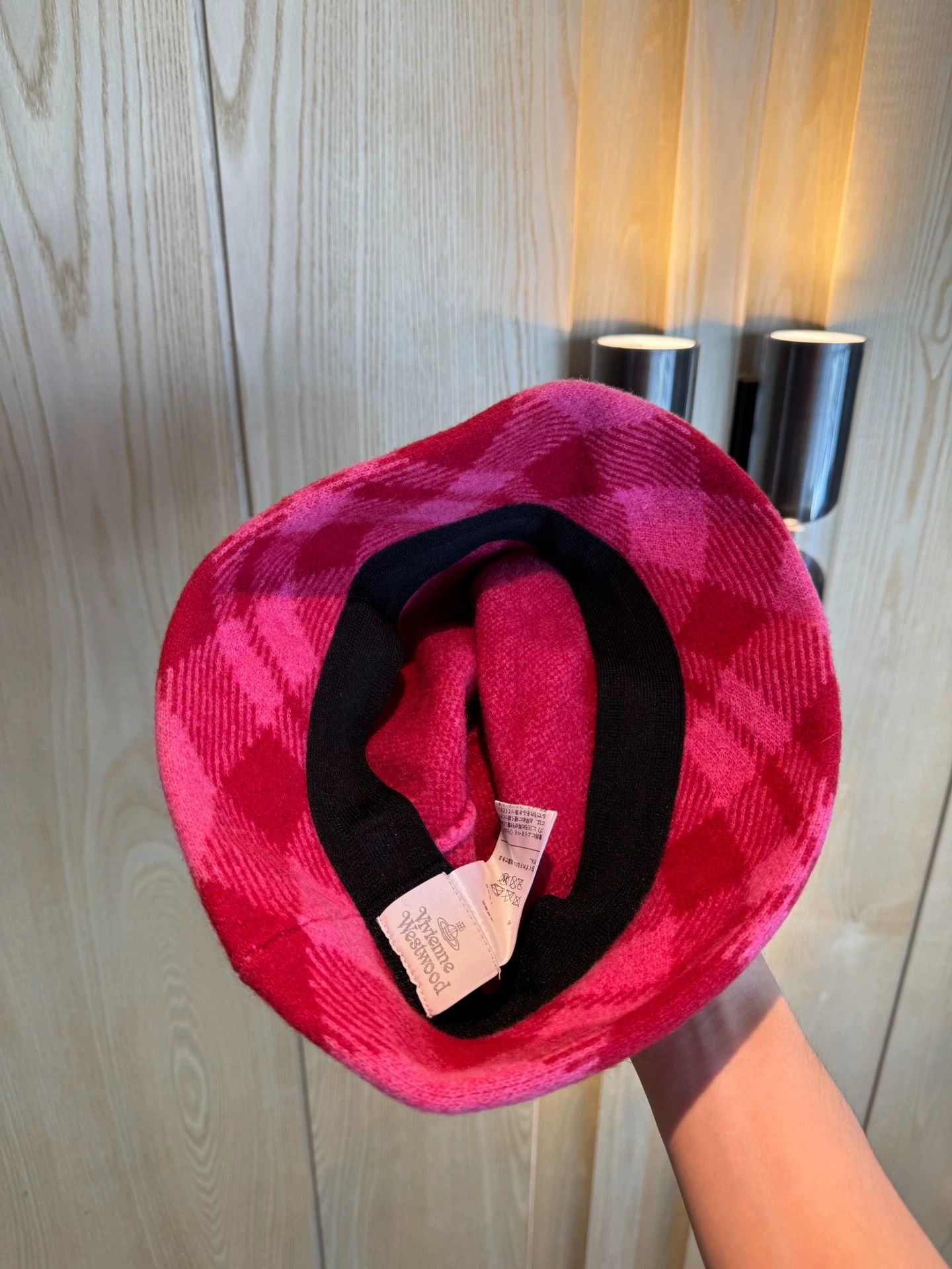 Vivienne Westwood Vivienne Westwood Pink Check Fisherman Cap 100% Wool OS Size ONE SIZE - 7 Thumbnail