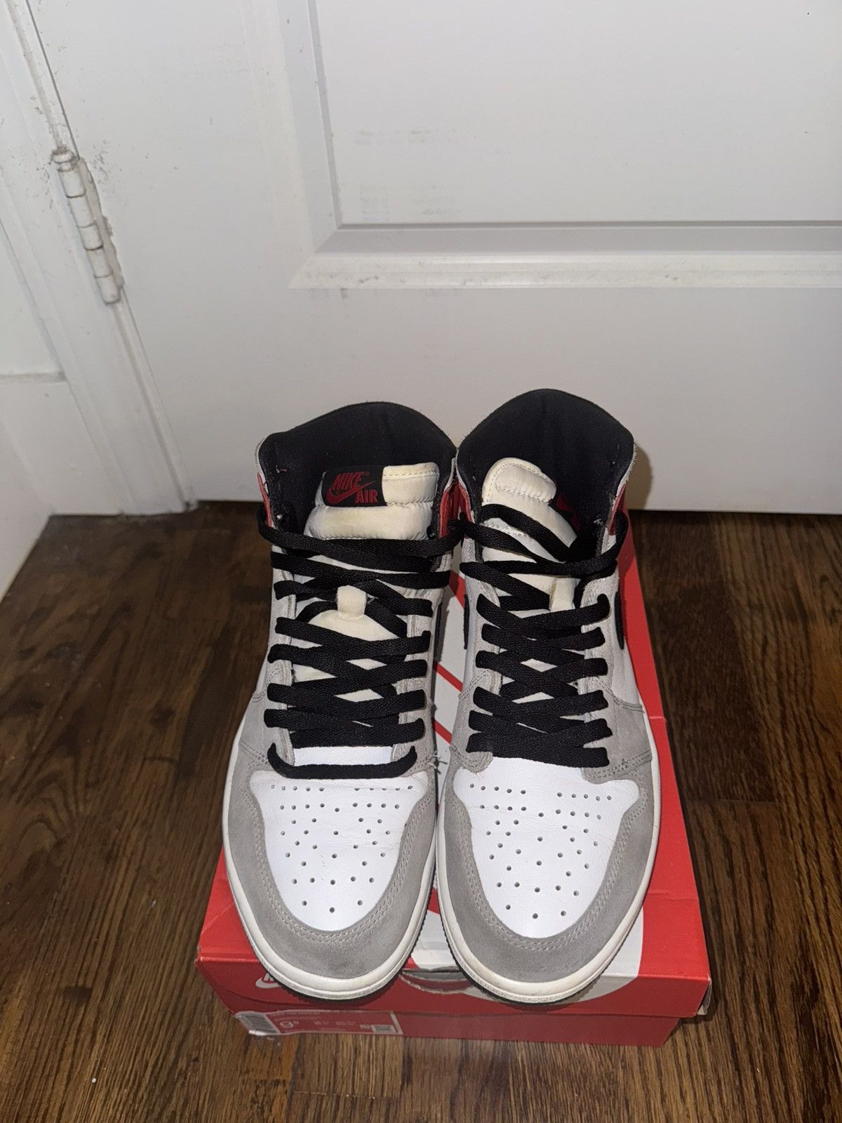 Jordan Brand Air Jordan 1 Smoke Grey Highs Size US 9.5 / EU 42-43 - 1 Thumbnail