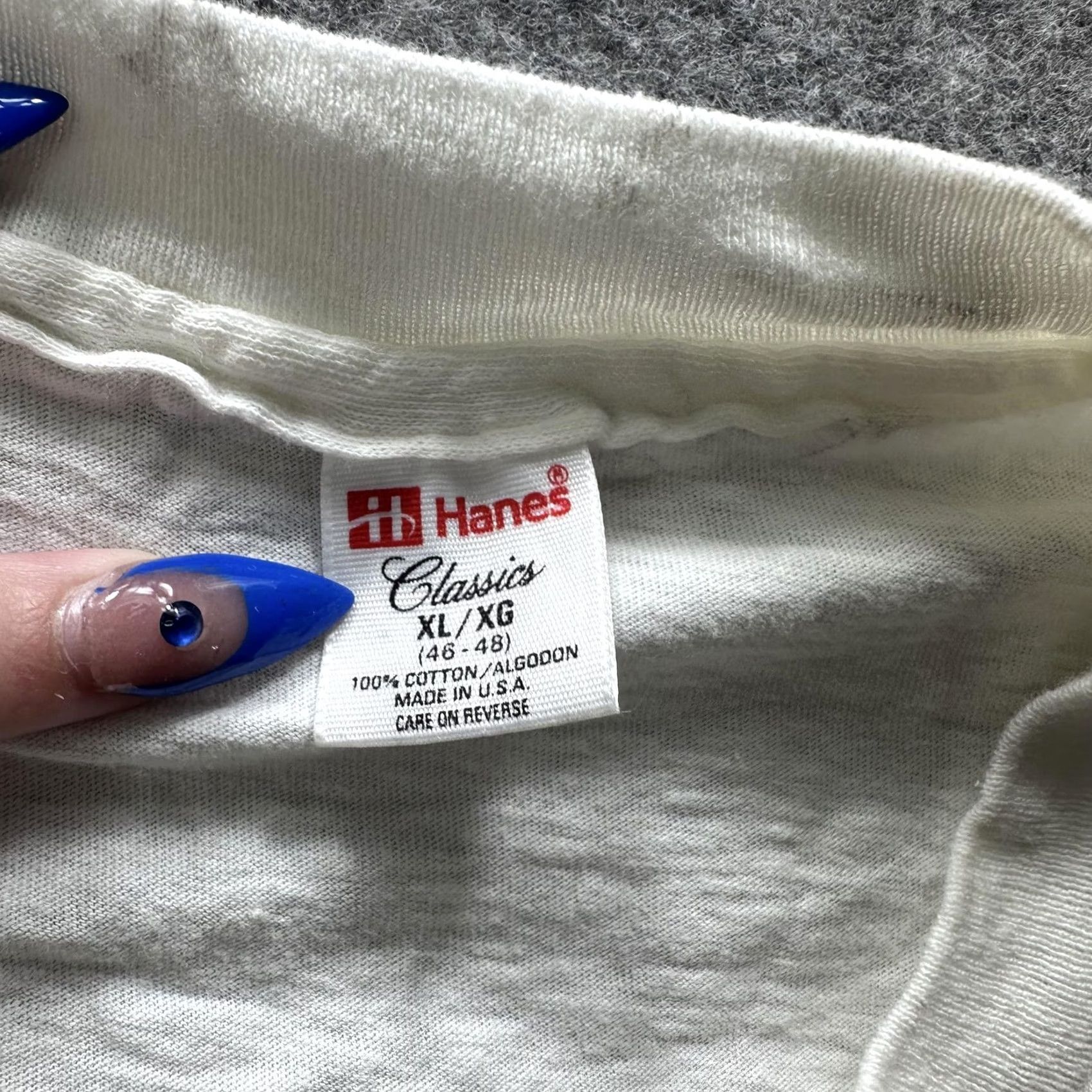 Hanes VINTAGE Hanes Shirt Mens L White Crew Neck Tee Size US L / EU 52-54 / 3 - 5 Thumbnail